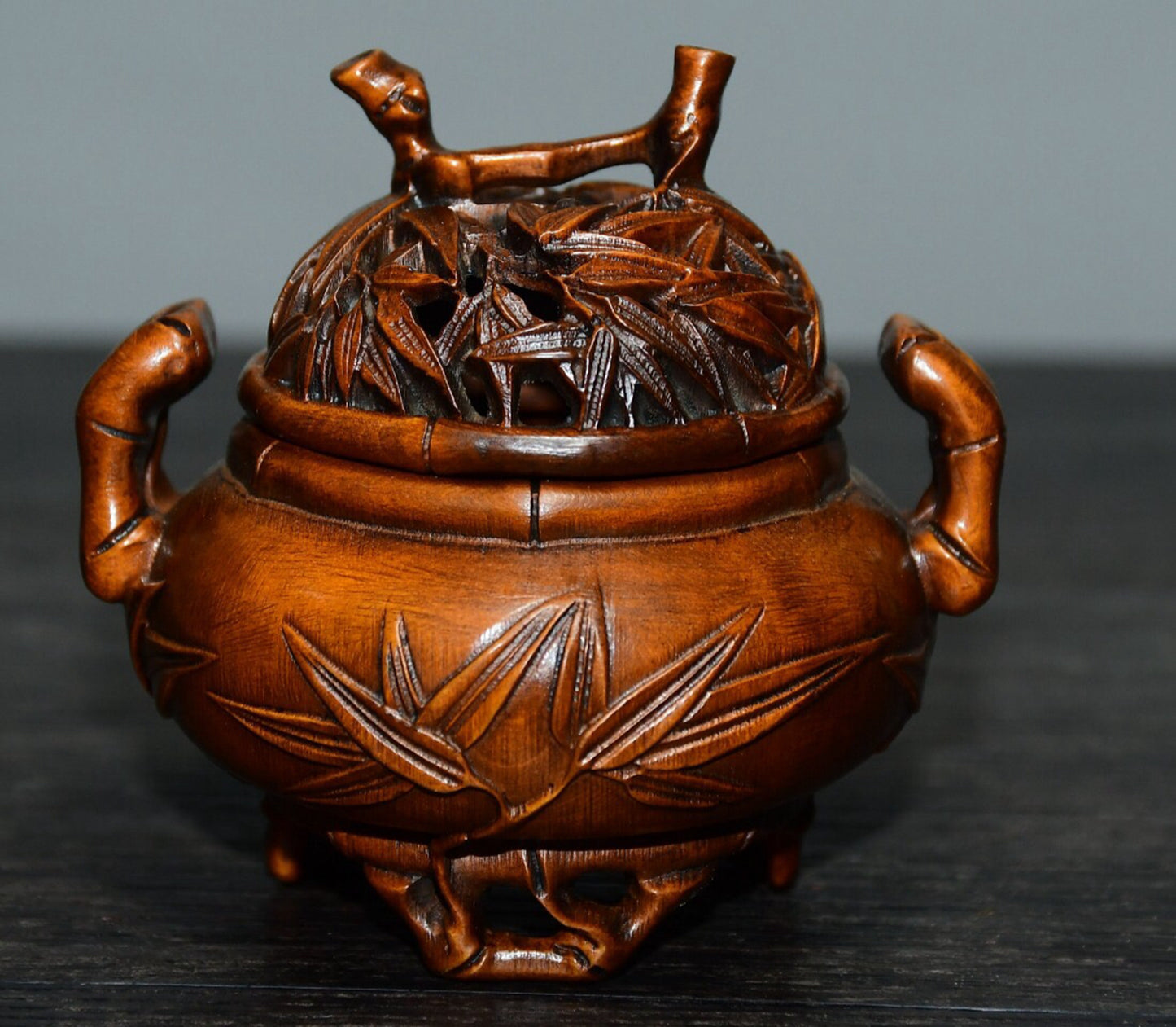 Chinese antique boxwood and bamboo leaf incense burner ornaments