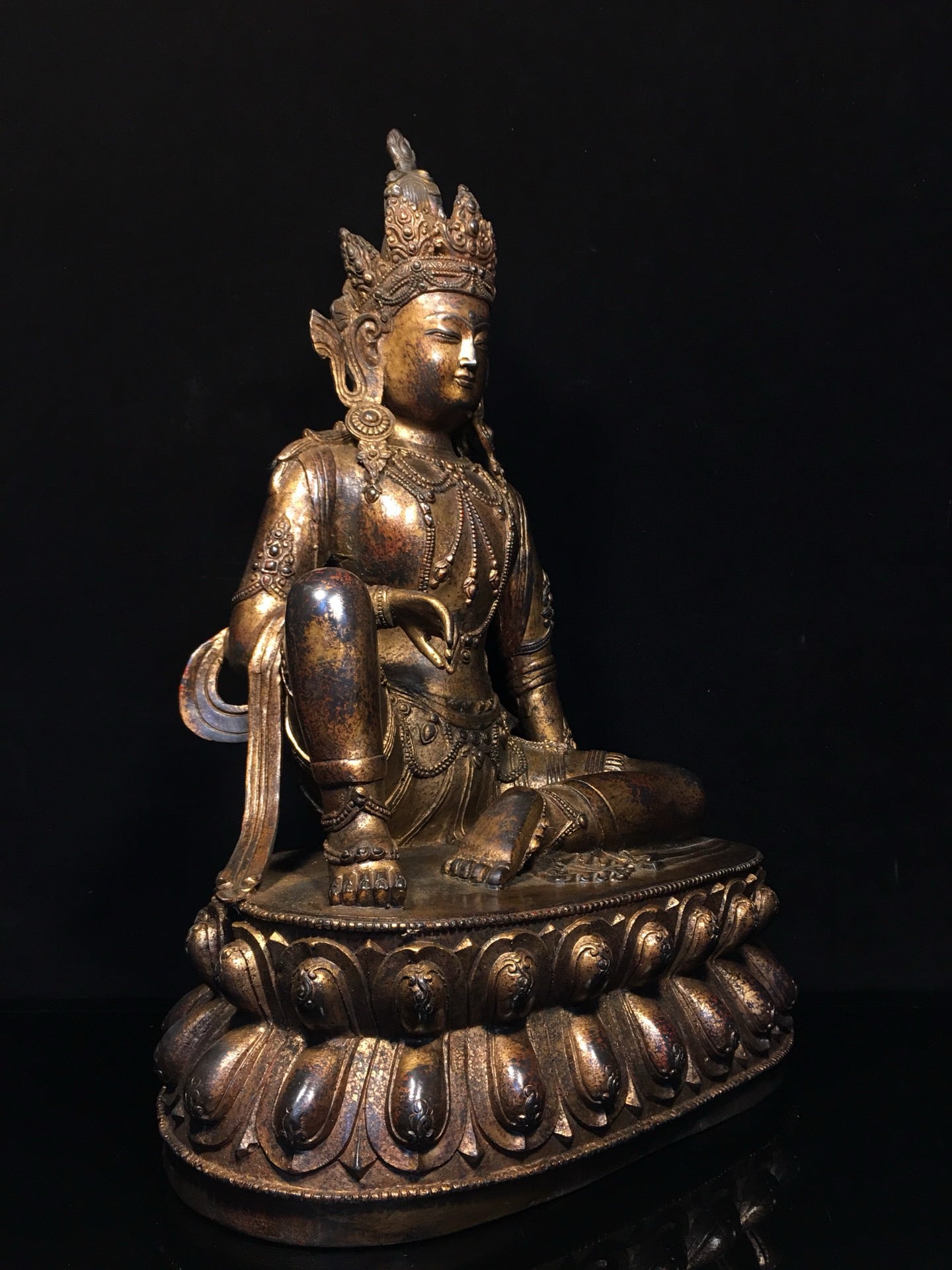 Chinese antique pure copper statue of Avalokitesvara Bodhisattva