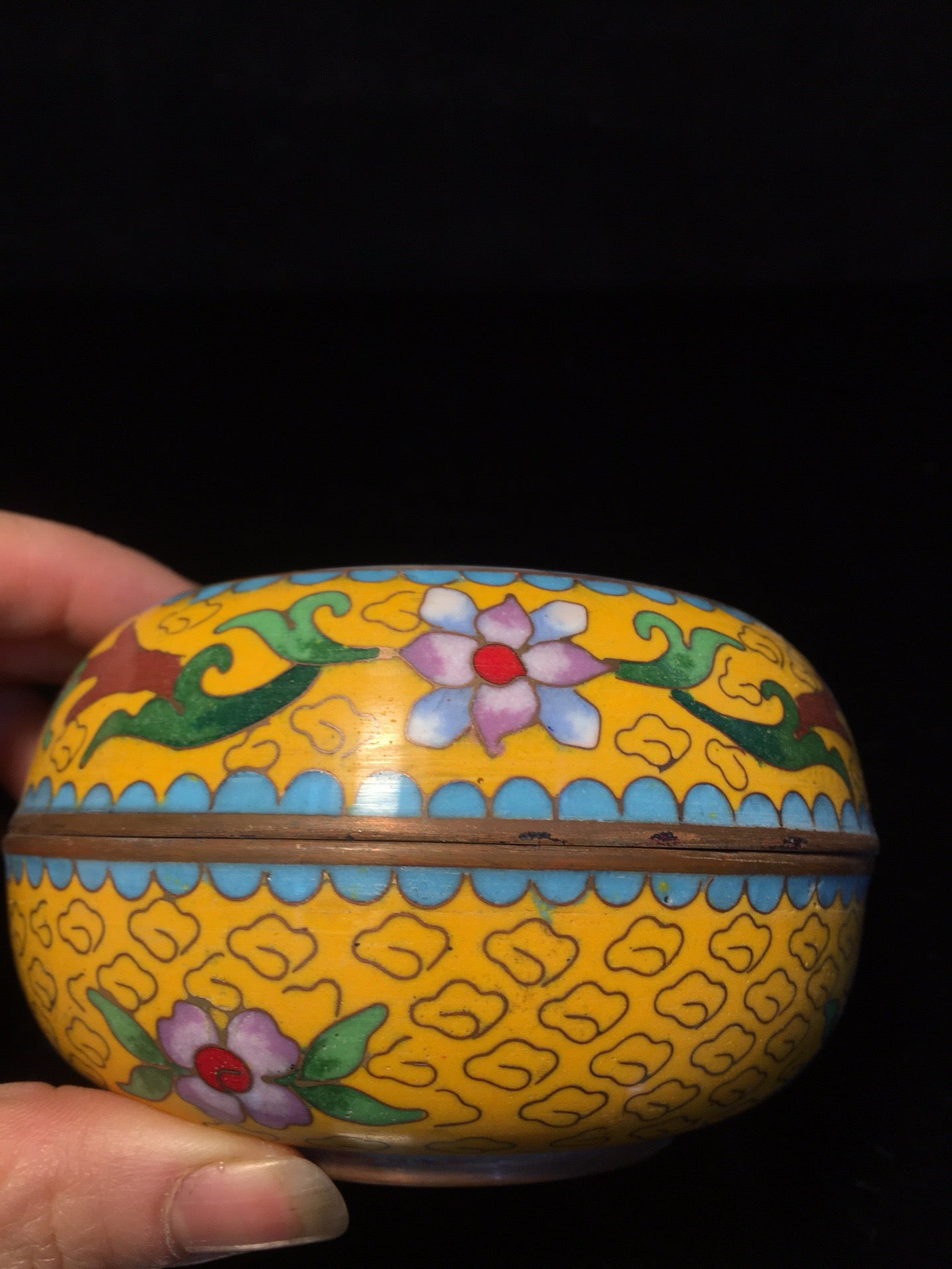 Chinese Antique Pure Copper Cloisonne Twisted Enamel Powder Box