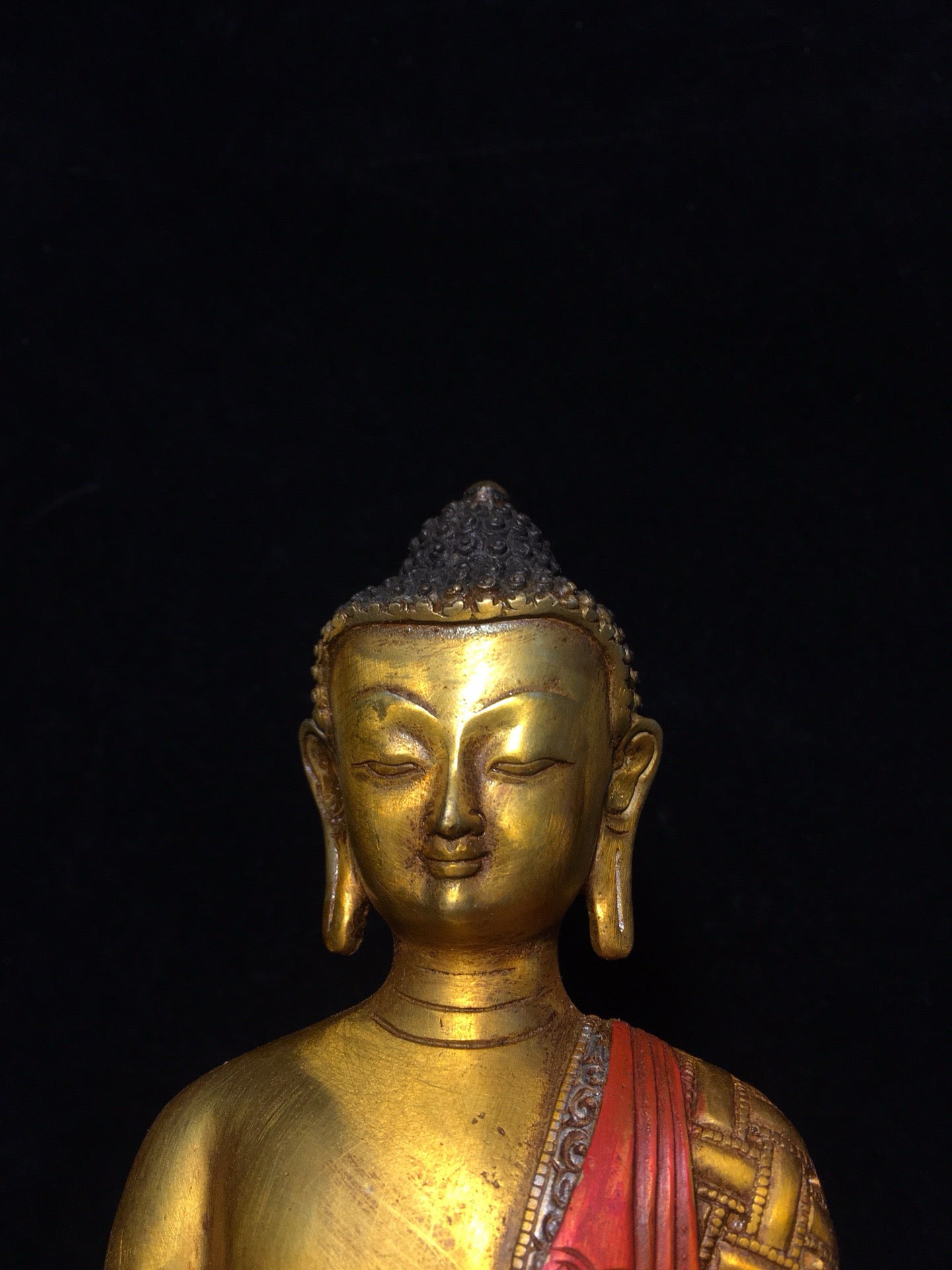 Chinese antique pure copper statue of Shakyamuni Buddha