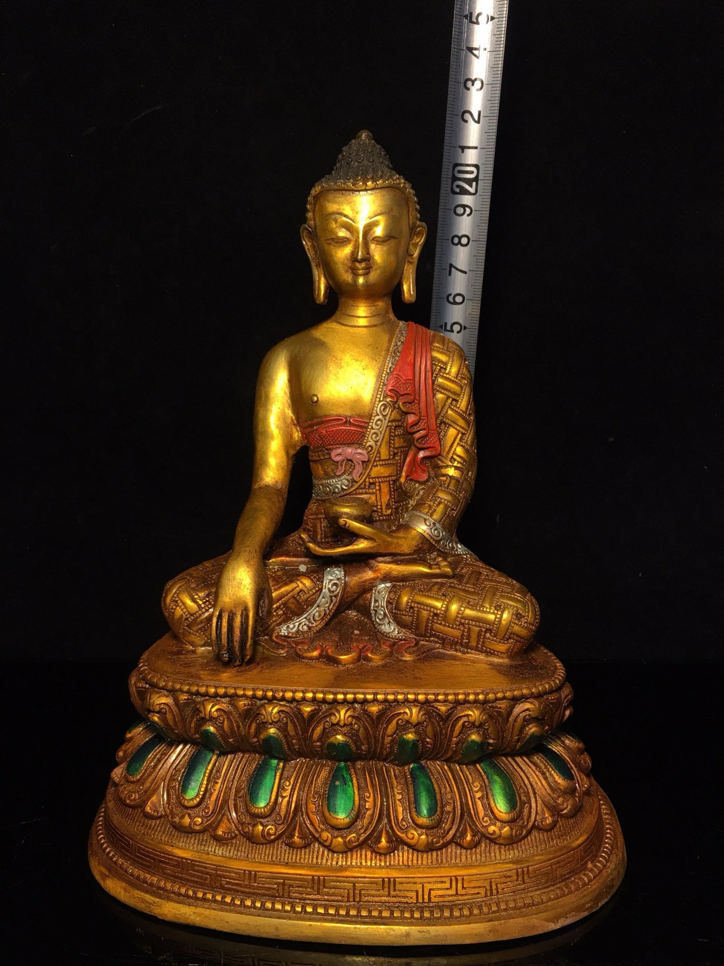 Chinese antique pure copper statue of Shakyamuni Buddha