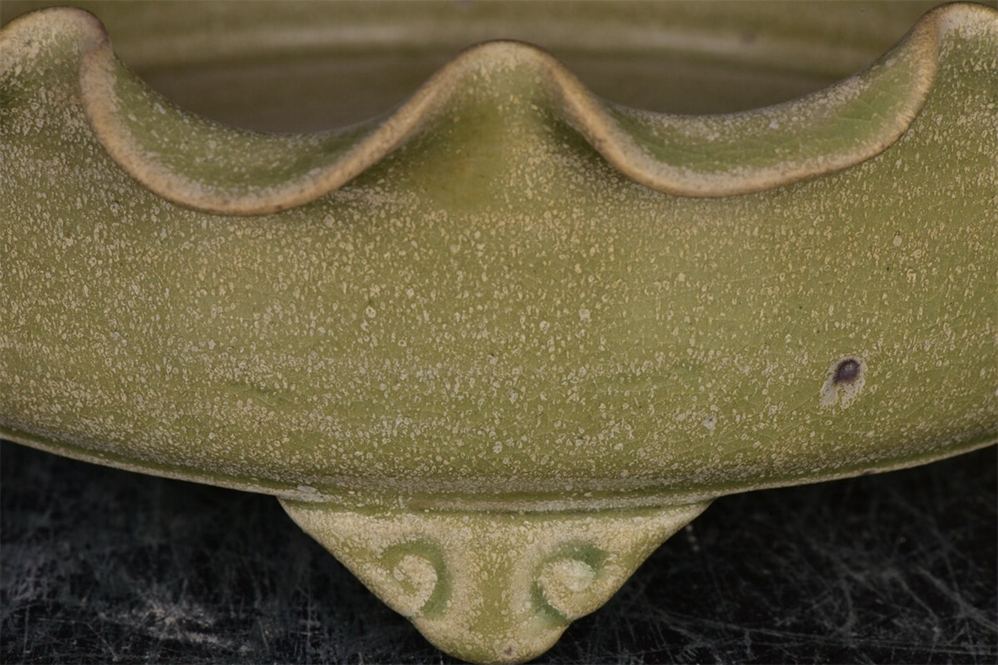 Chinese antique Ru porcelain relief flower mouth three foot wash