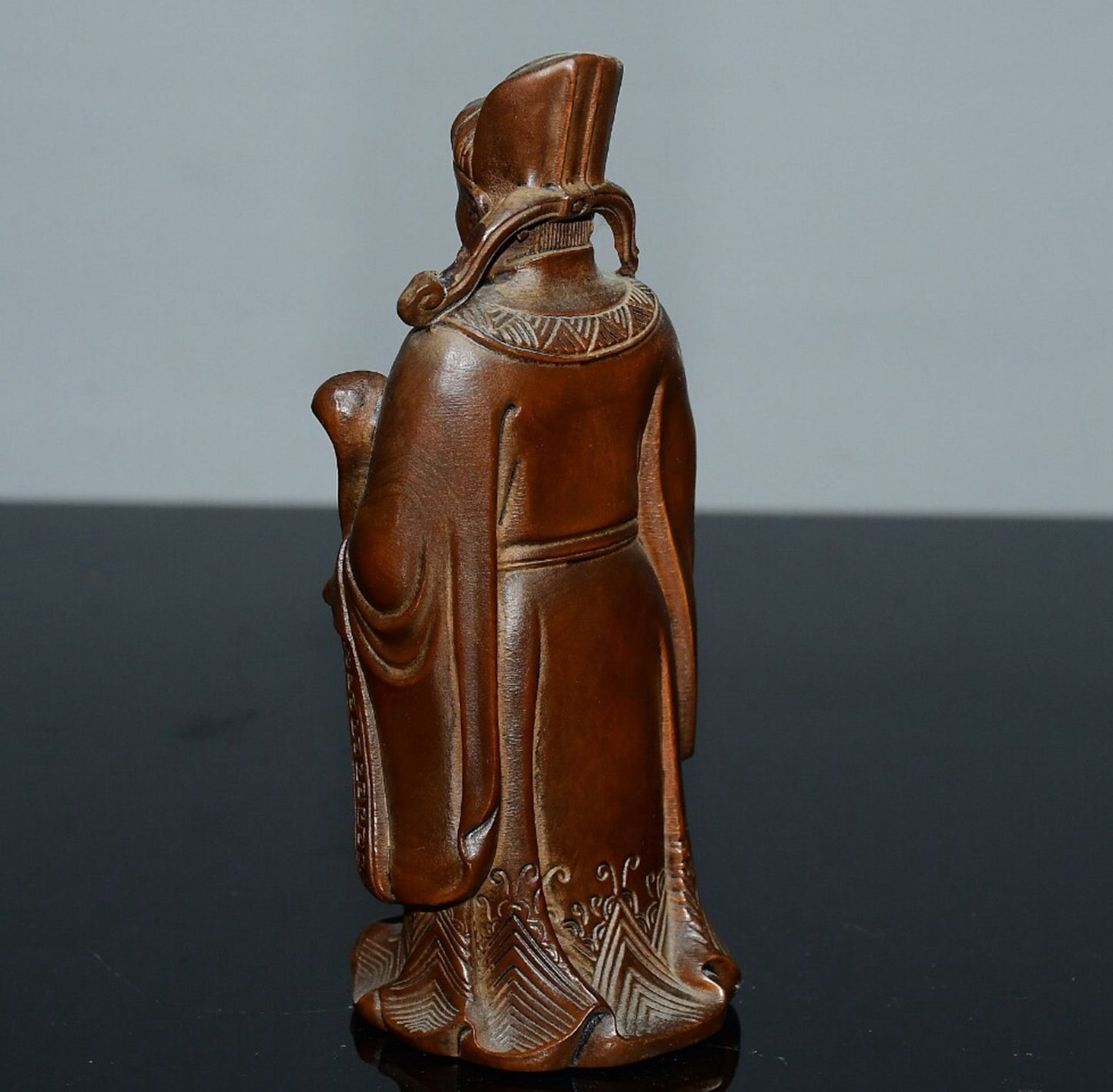 Chinese antique small leaf boxwood God of Wealth ornament
