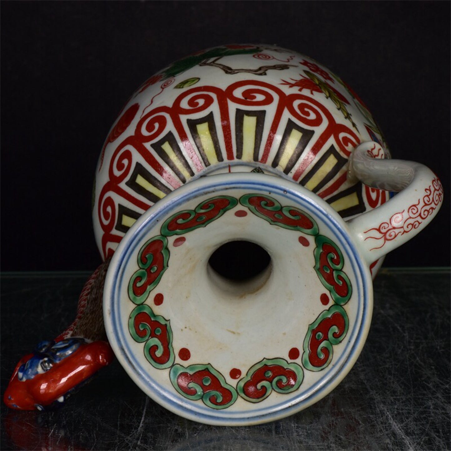 Chinese antique red and green colored phoenix head teapot