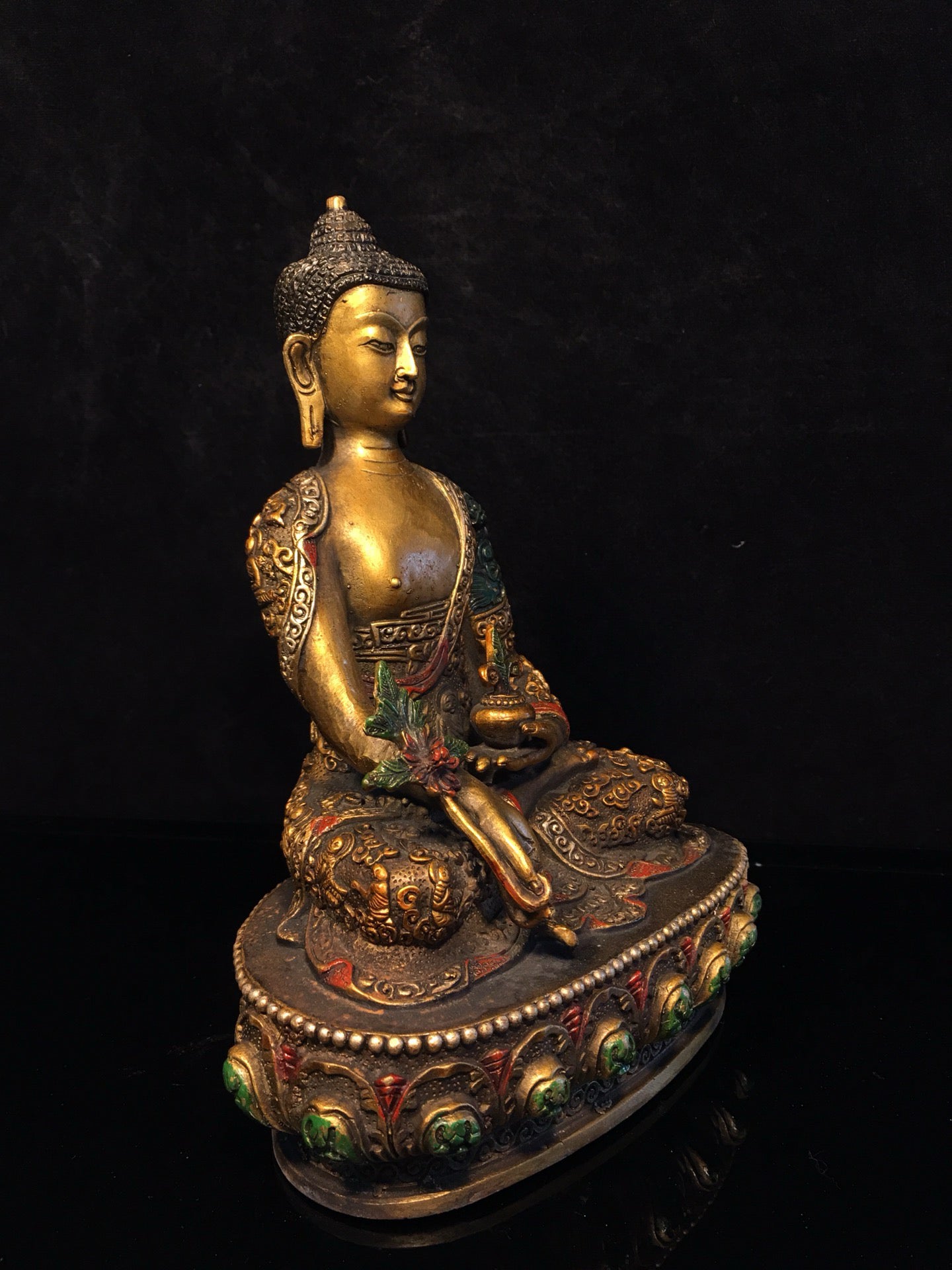 Chinese antique pure copper statue of Shakyamuni Buddha