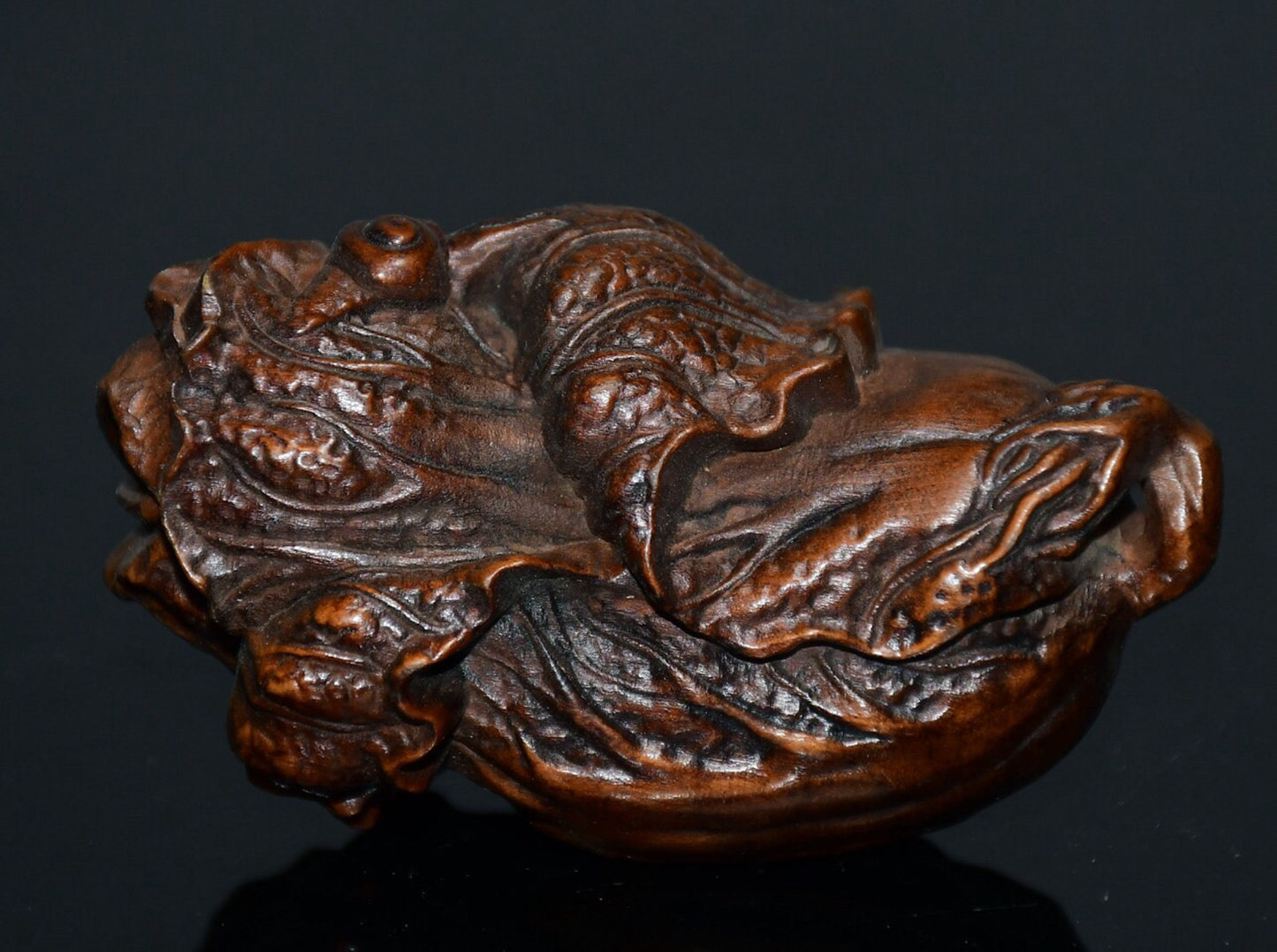 Chinese antique small leaf boxwood cabbage handle