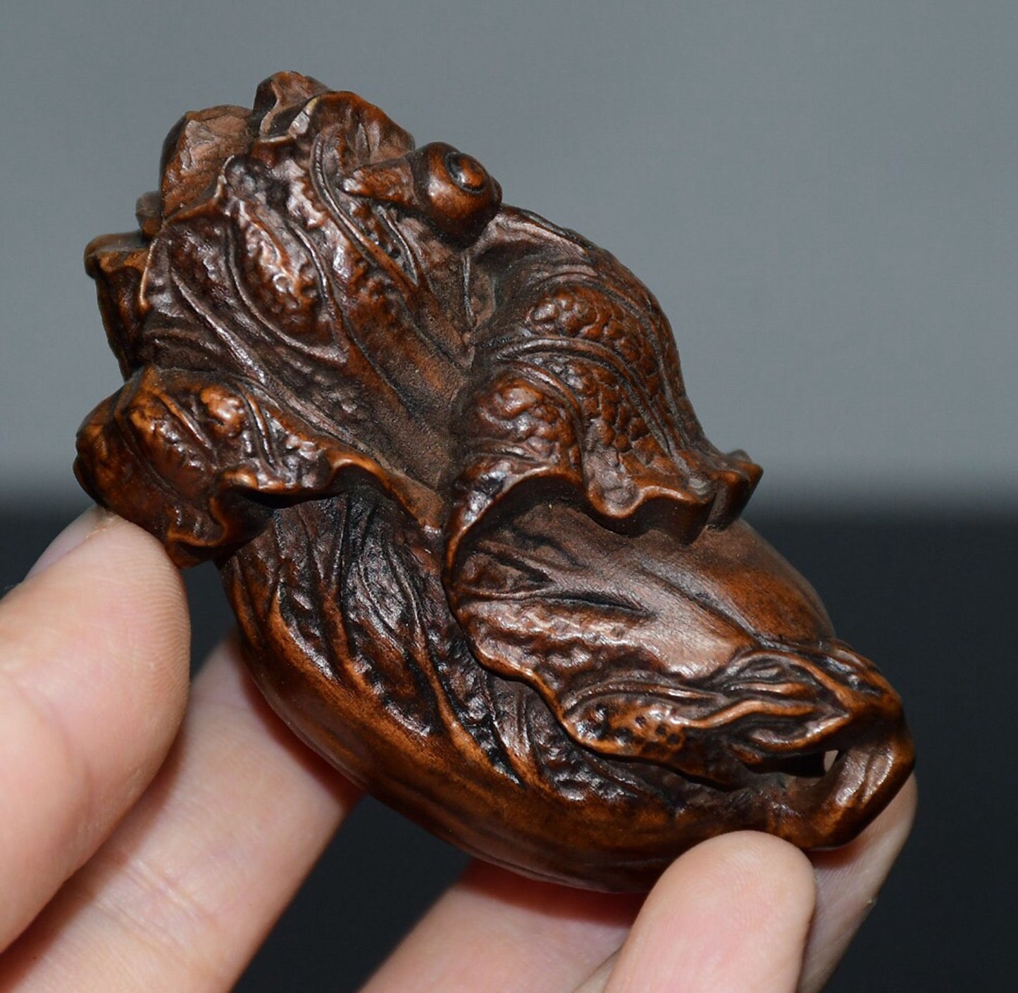 Chinese antique small leaf boxwood cabbage handle
