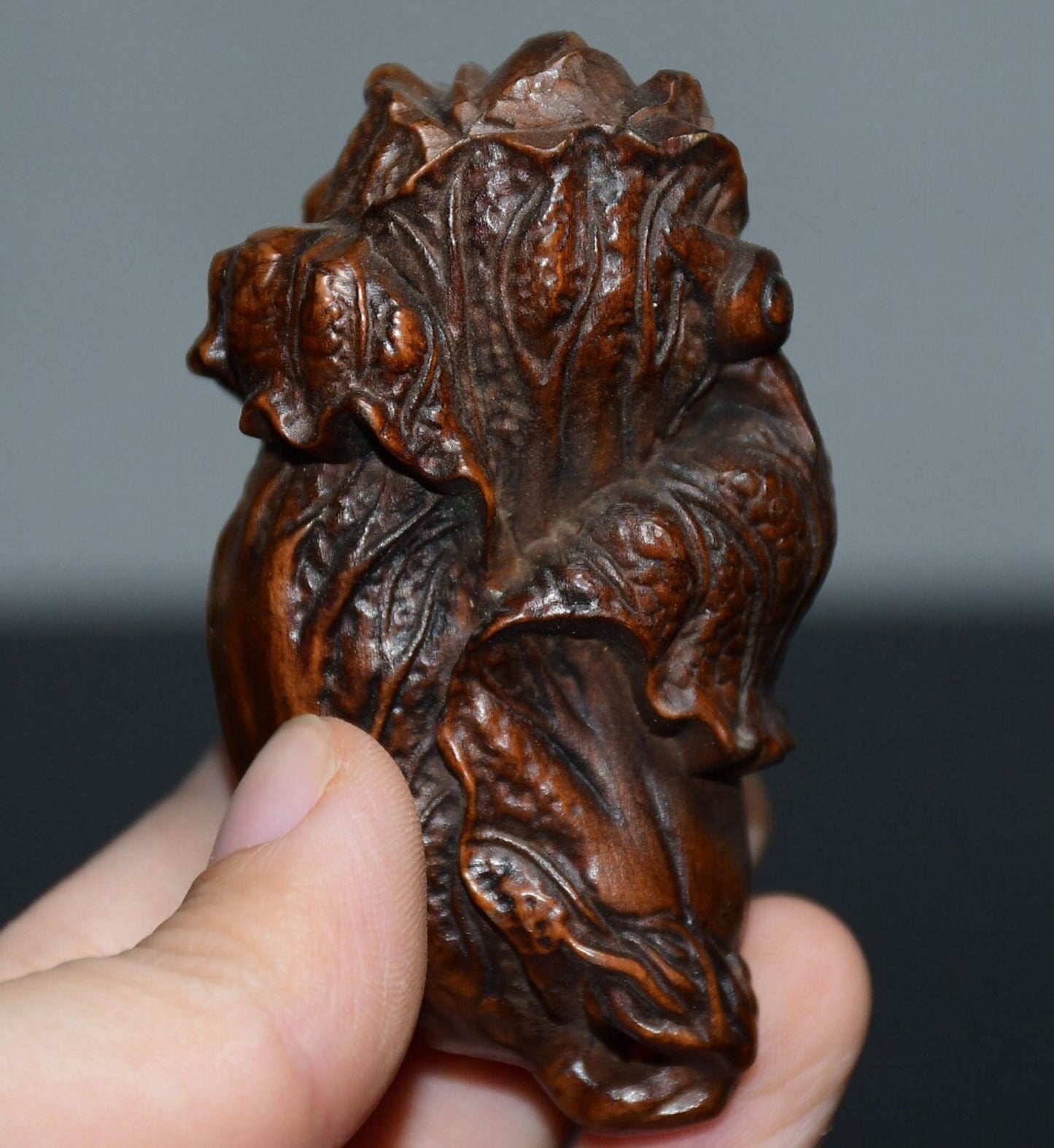 Chinese antique small leaf boxwood cabbage handle