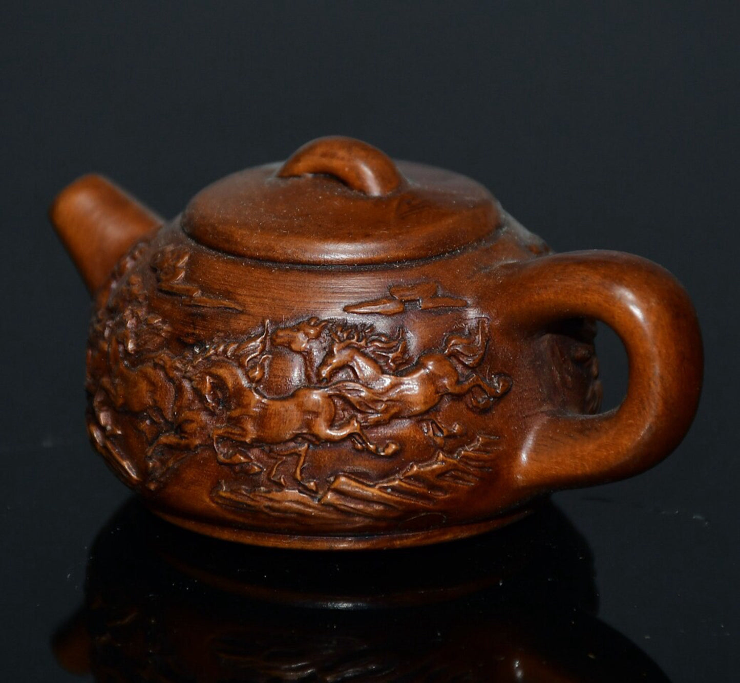 Chinese antique small leaf boxwood eight steed handle and teapot handle piece
