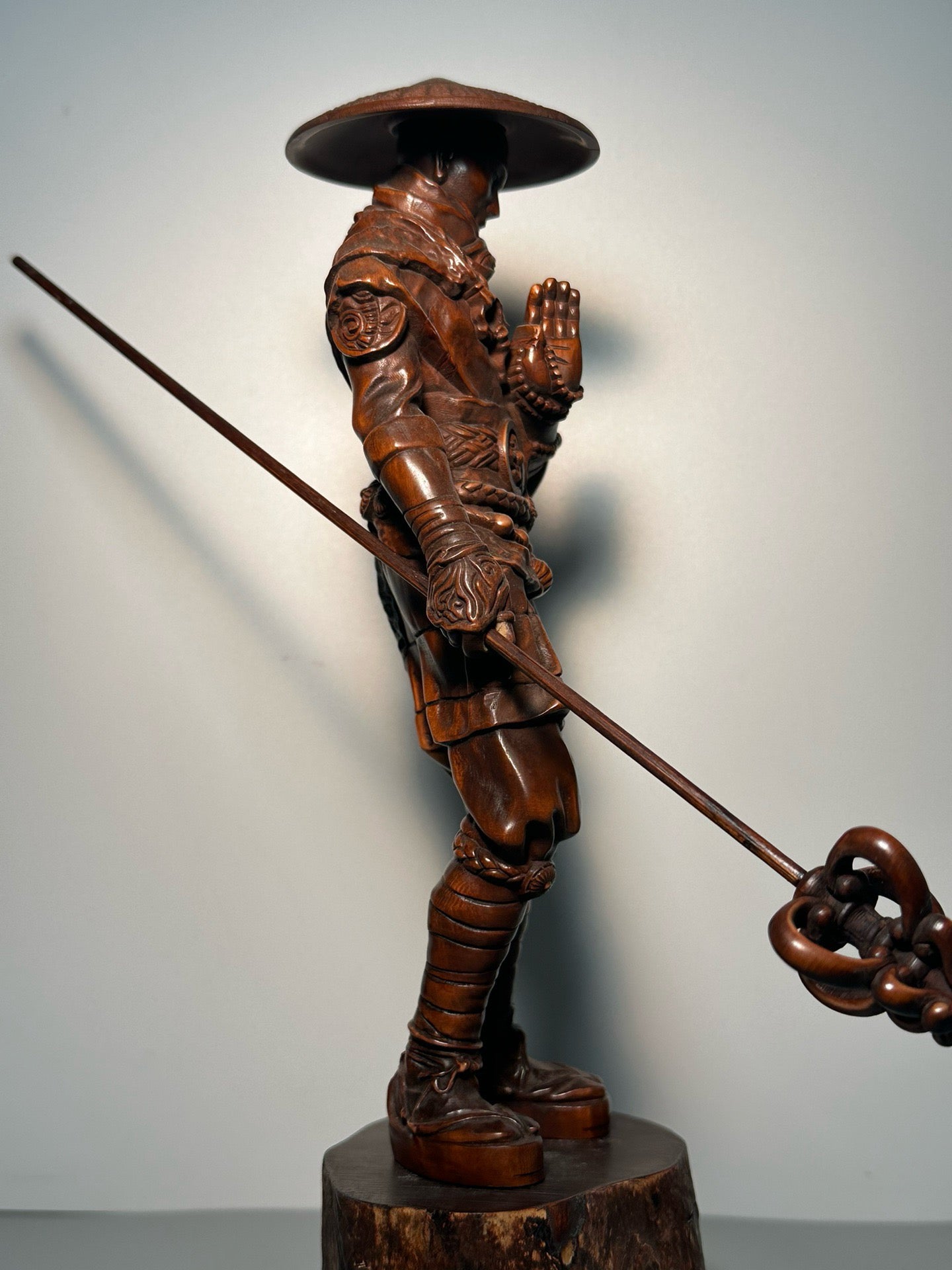 Chinese antique boxwood carving with exquisite craftsmanship to carve character statues