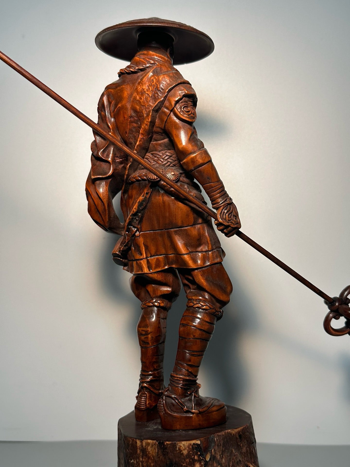 Chinese antique boxwood carving with exquisite craftsmanship to carve character statues