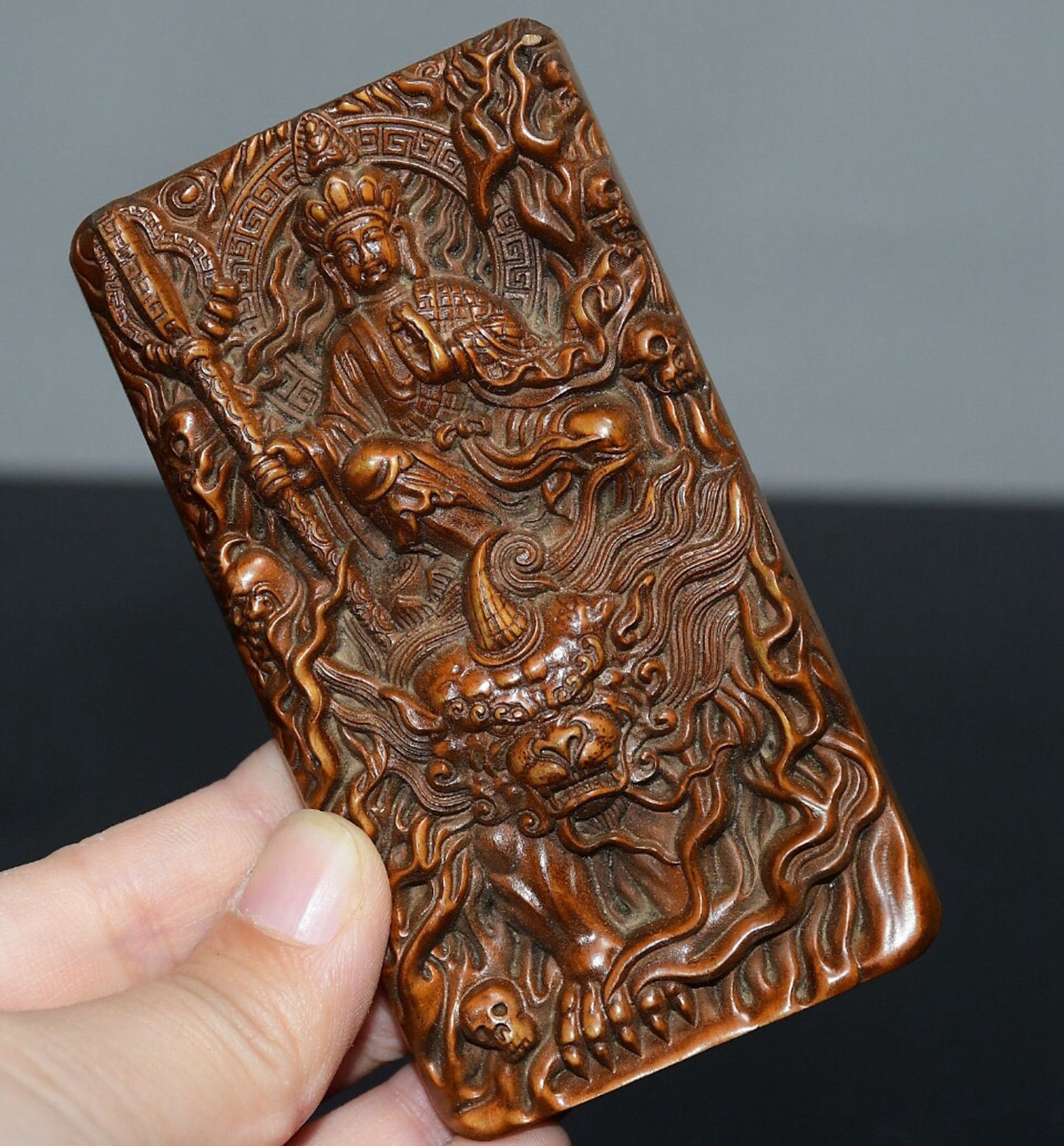 Chinese antique small leaf boxwood ground collection pendant