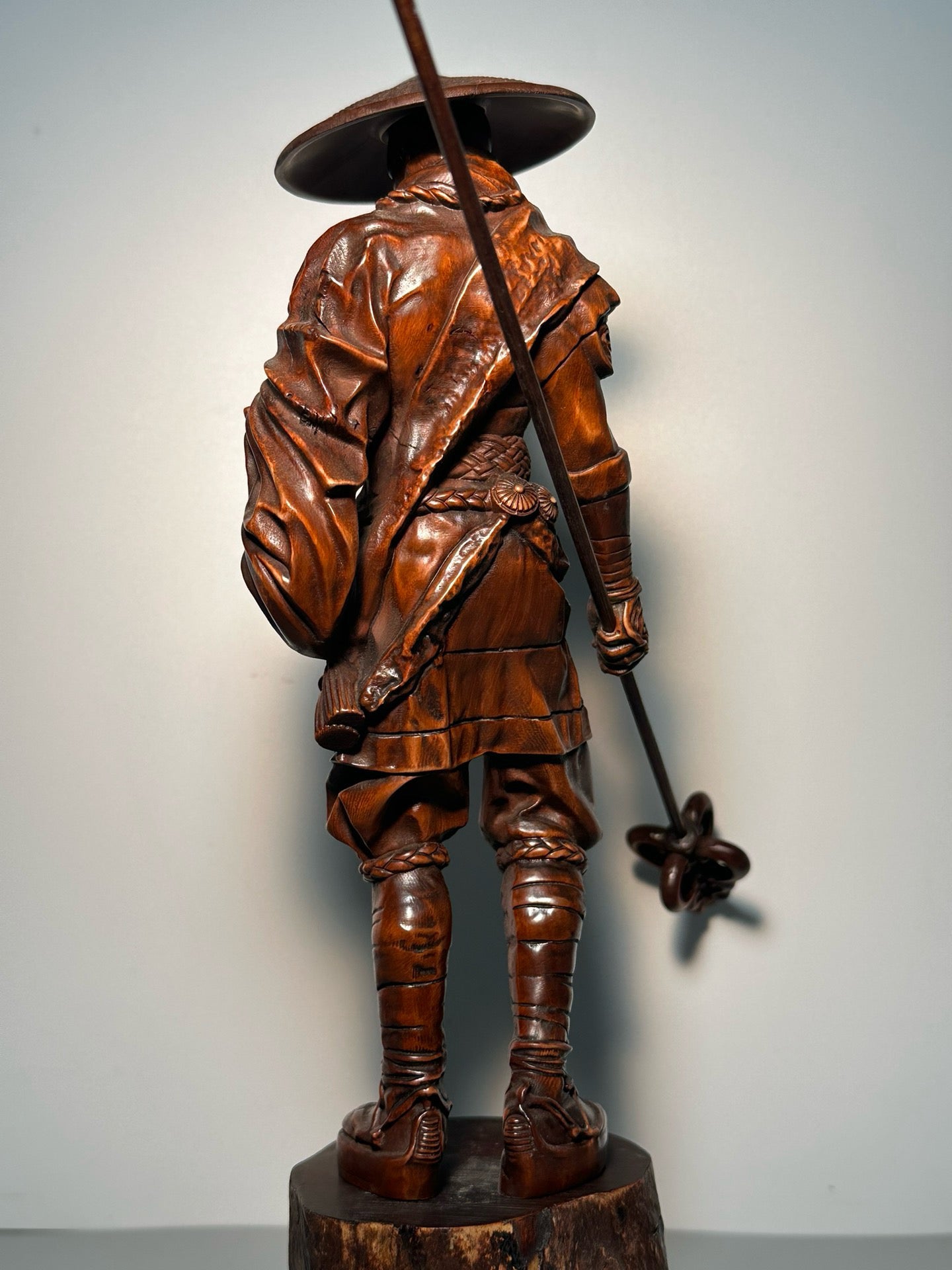 Chinese antique boxwood carving with exquisite craftsmanship to carve character statues