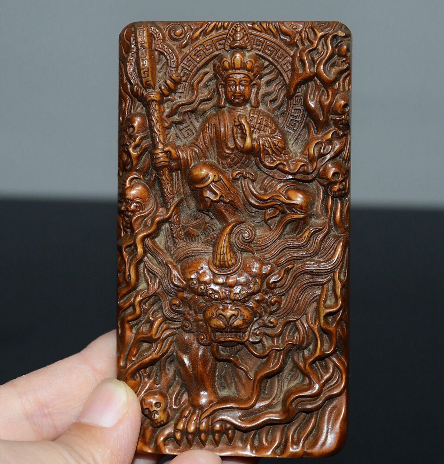 Chinese antique small leaf boxwood ground collection pendant