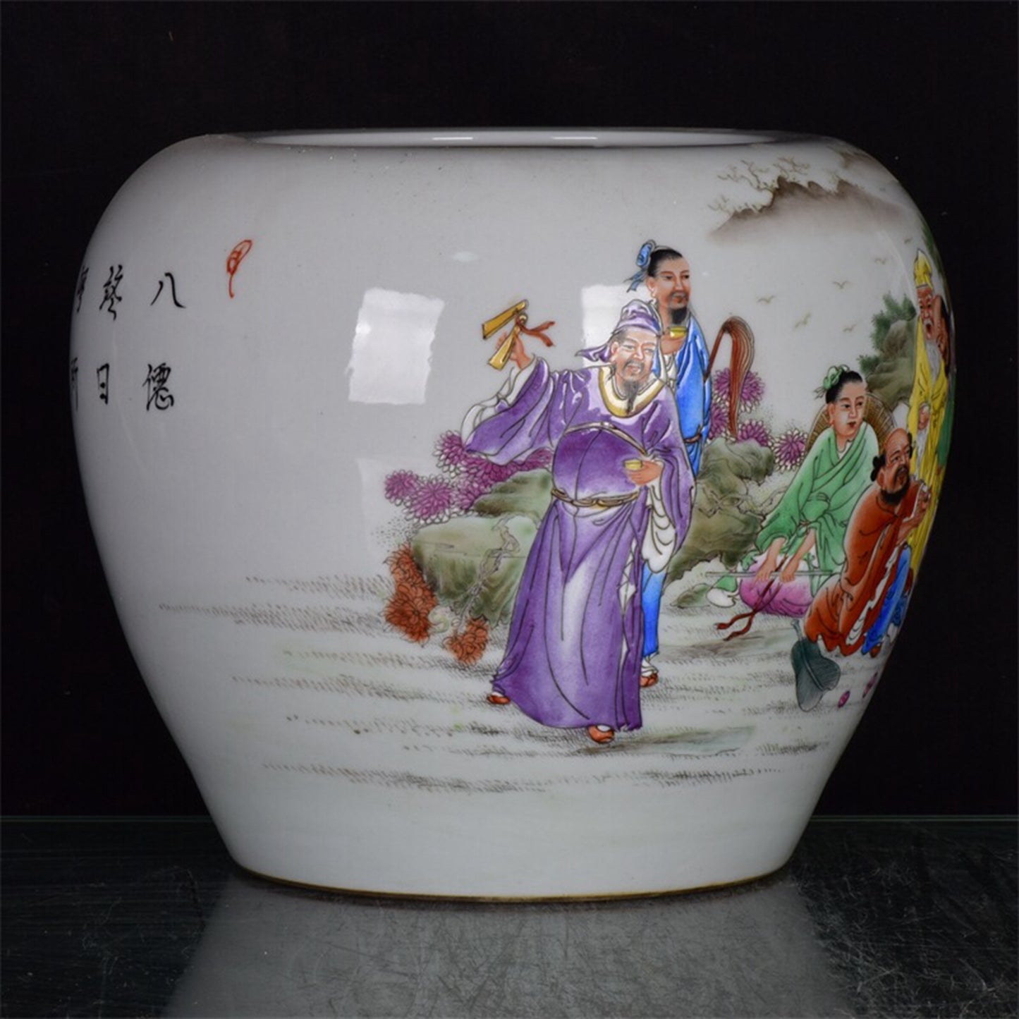 Chinese antique figure patterned apple figurine