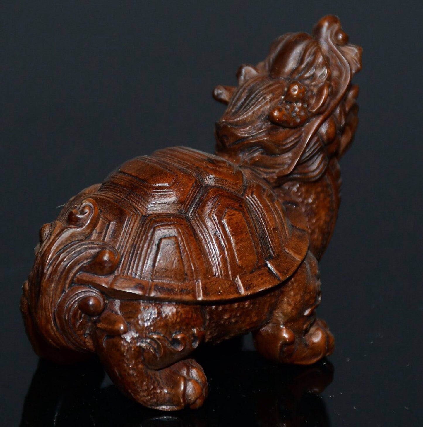 Chinese antique small leaf boxwood dragon turtle ornament