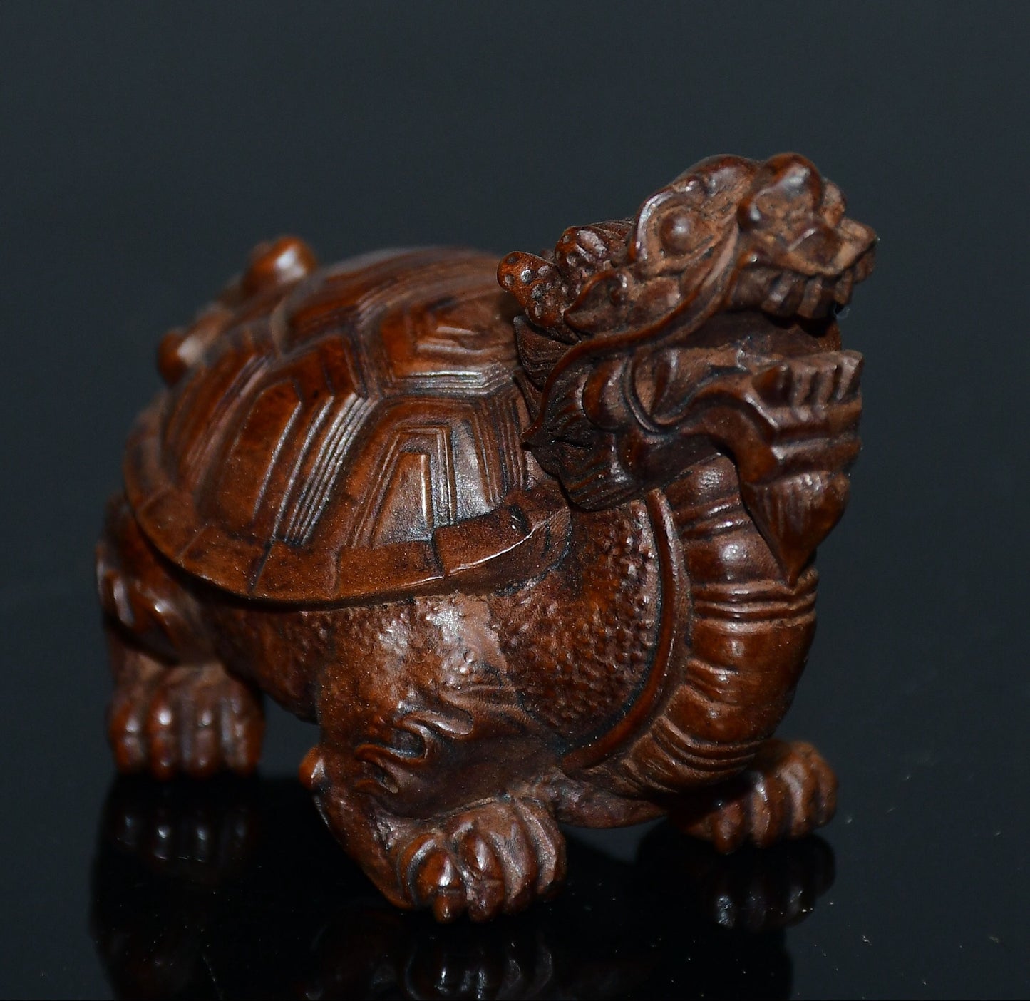 Chinese antique small leaf boxwood dragon turtle ornament