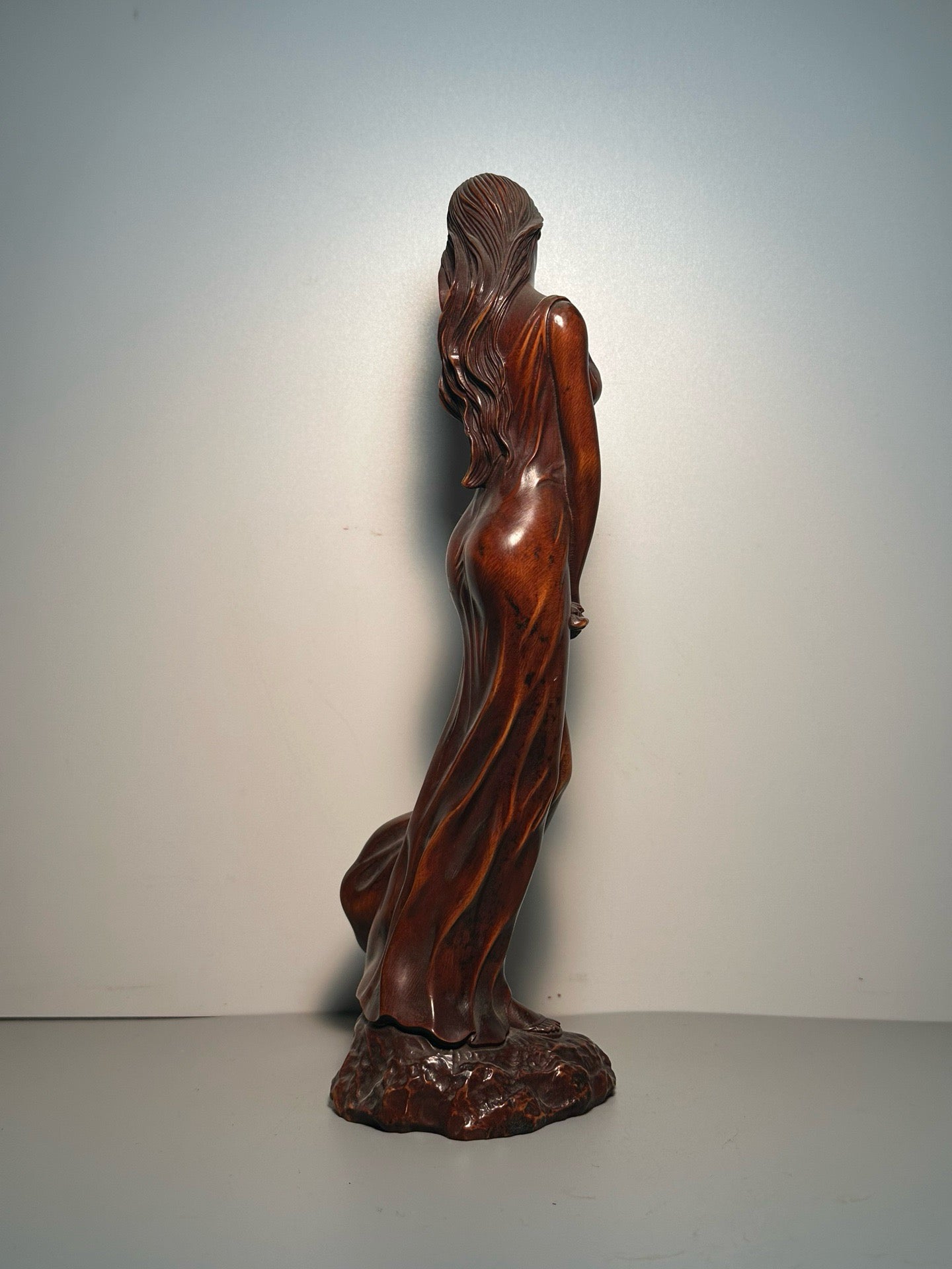 Chinese antique boxwood carving with exquisite craftsmanship to carve character statues