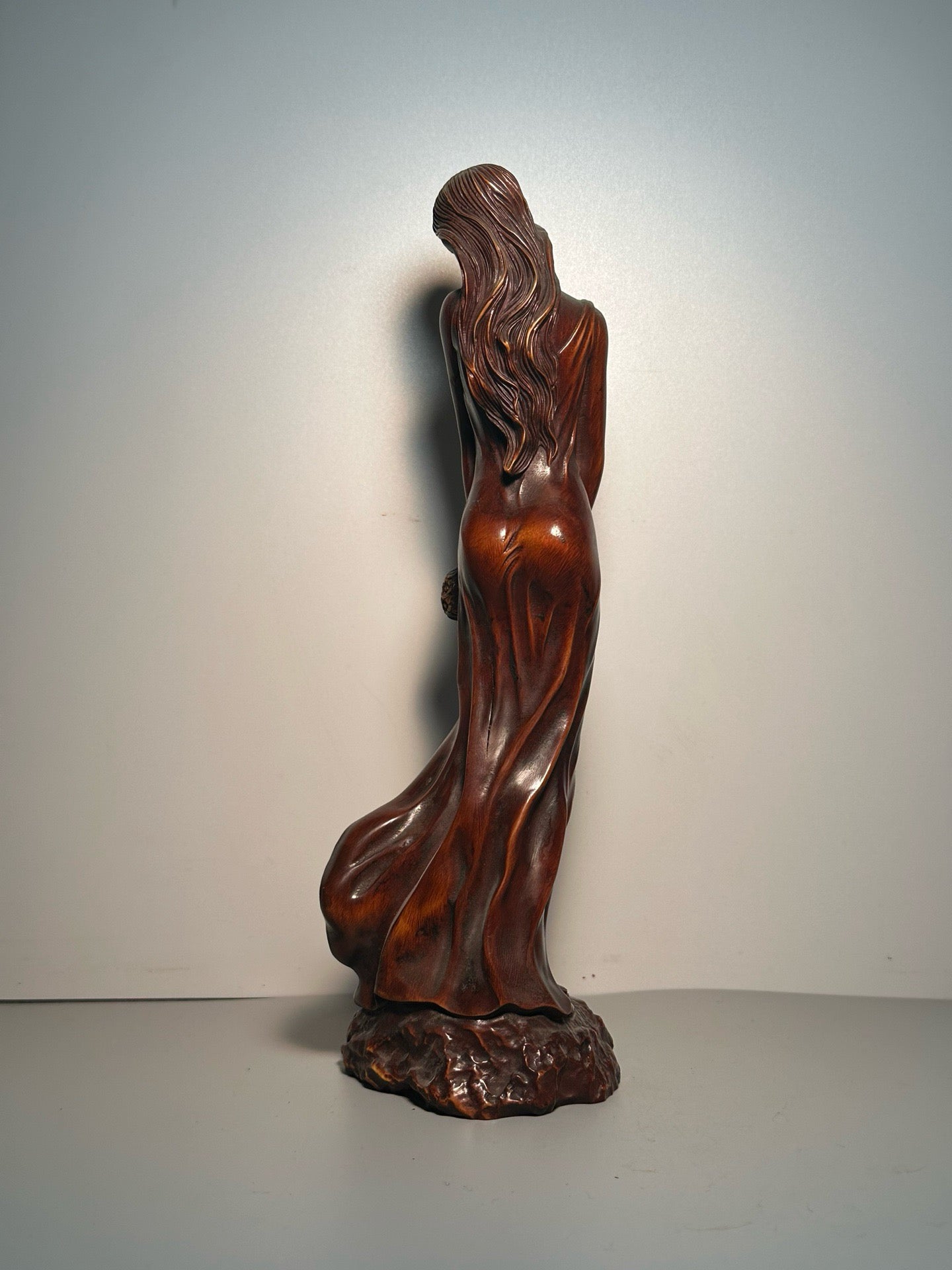 Chinese antique boxwood carving with exquisite craftsmanship to carve character statues