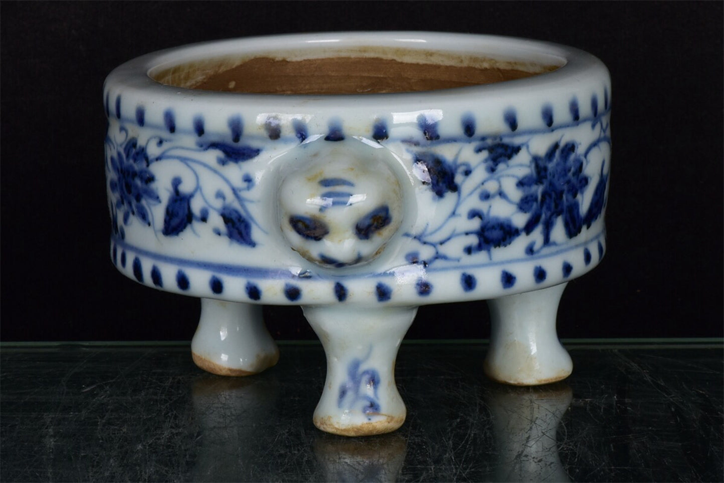 Chinese antique blue and white entwined floral pattern three legged incense burner