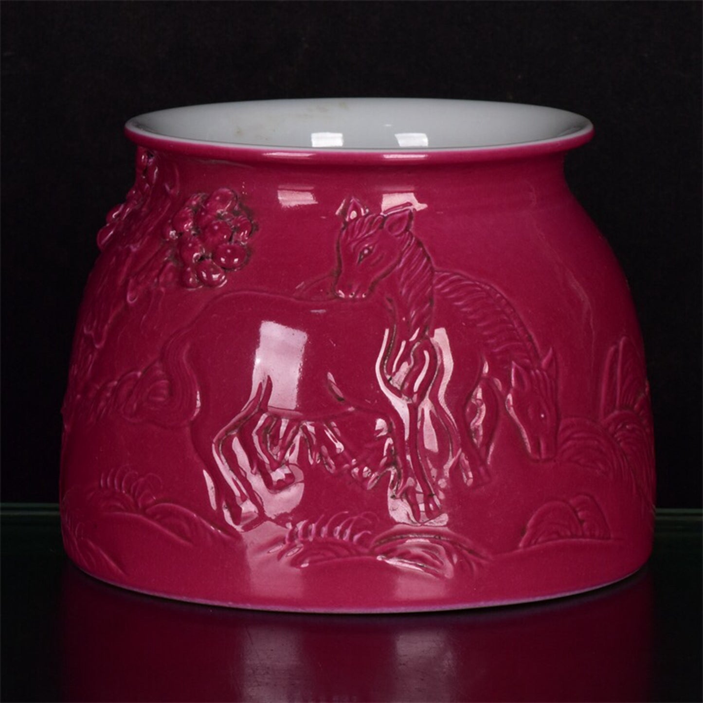 Chinese antique rouge red relief sculpture