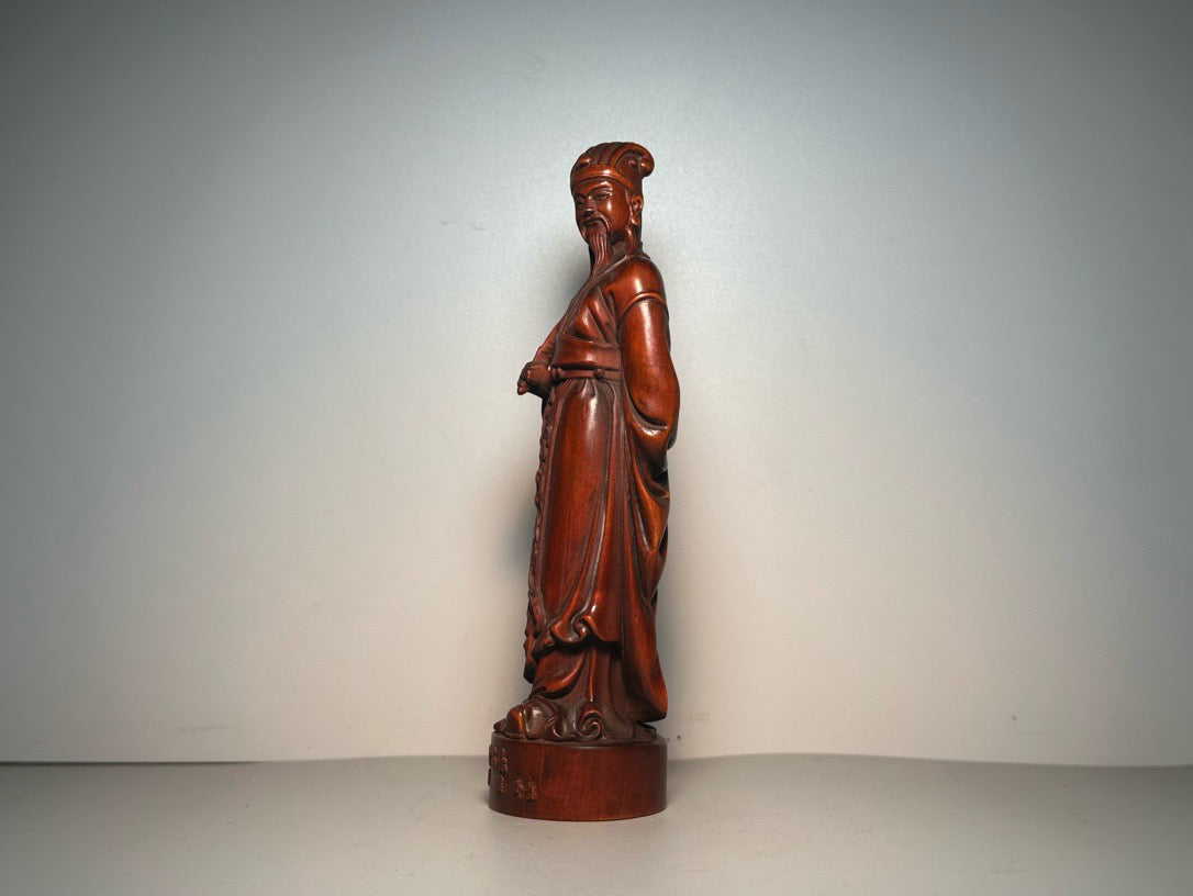 Chinese antique boxwood carving with exquisite craftsmanship to carve character statues