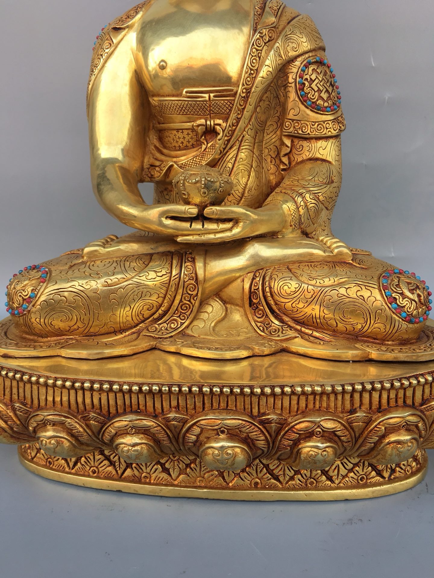 Chinese antique pure copper statue of Shakyamuni Buddha