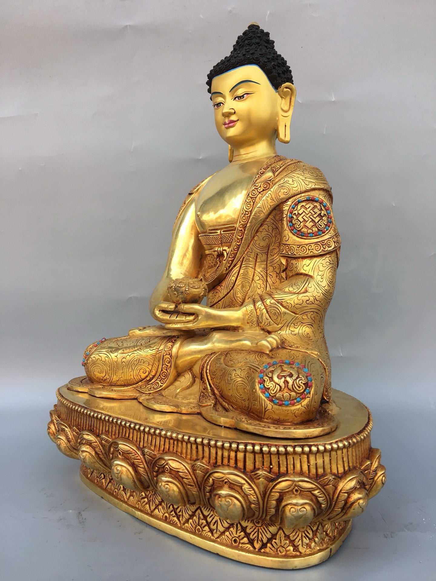 Chinese antique pure copper statue of Shakyamuni Buddha
