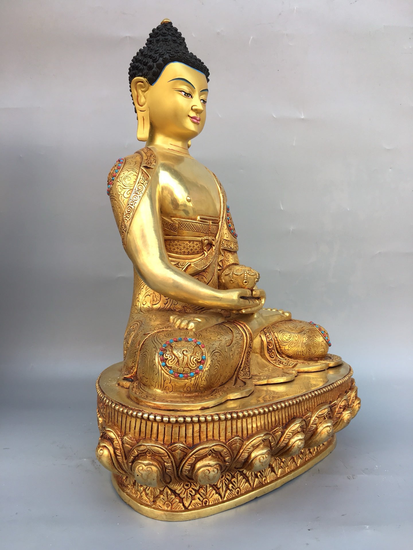 Chinese antique pure copper statue of Shakyamuni Buddha