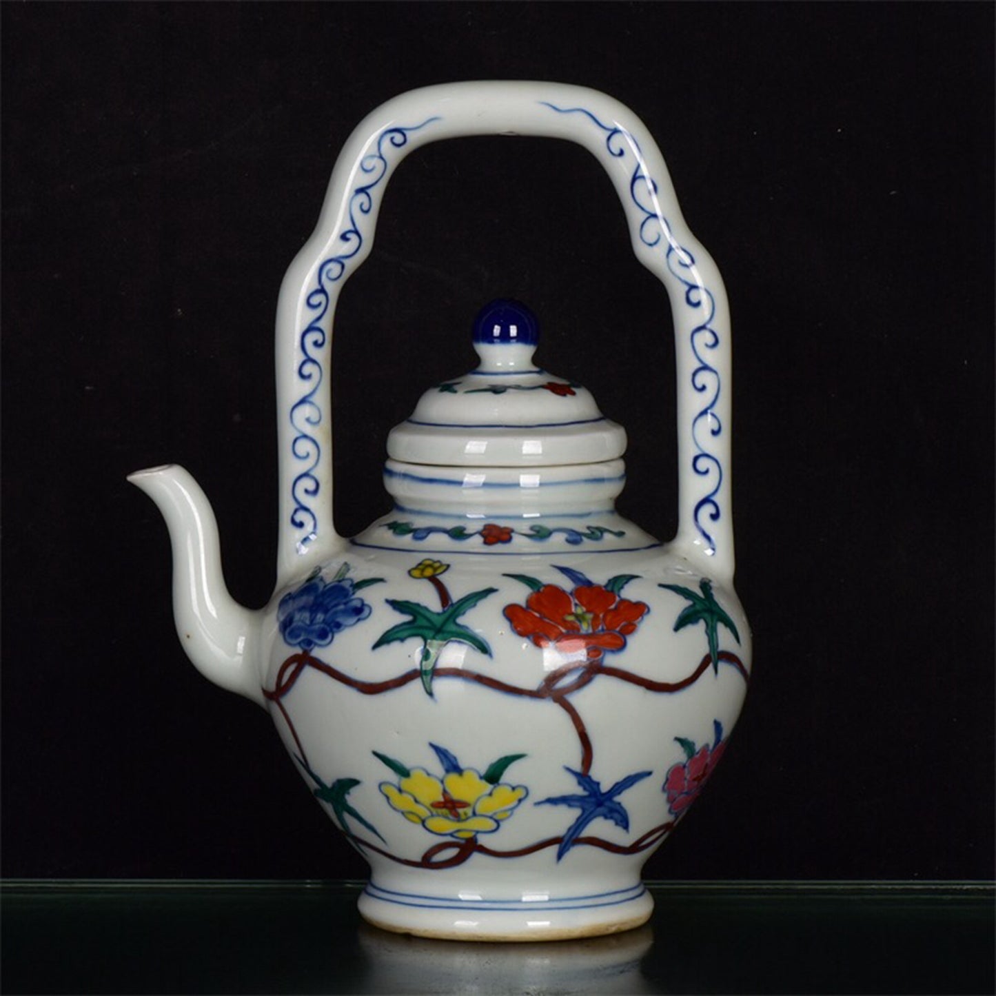 Chinese antique doucai morning glory flower patterned teapot