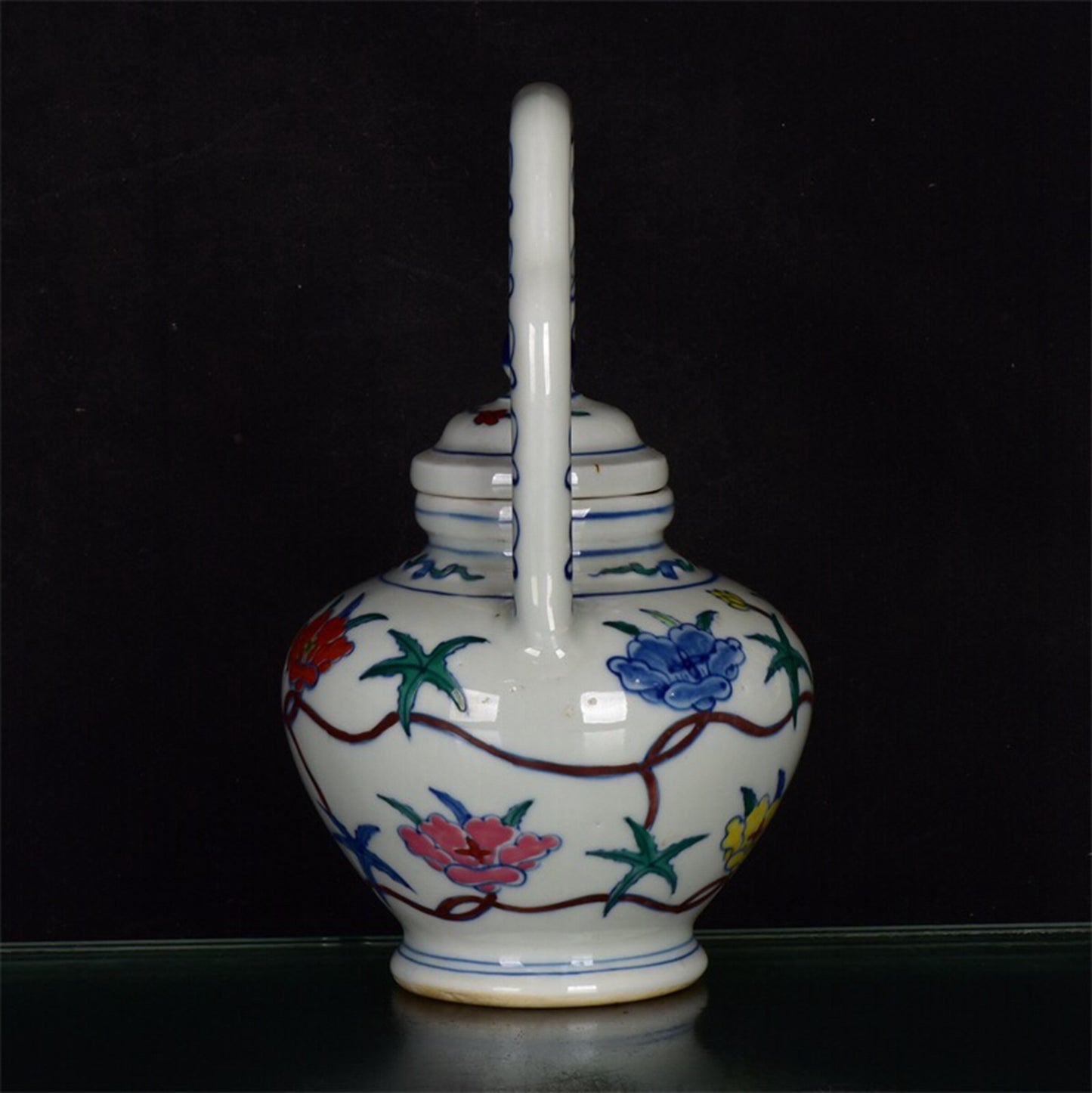 Chinese antique doucai morning glory flower patterned teapot