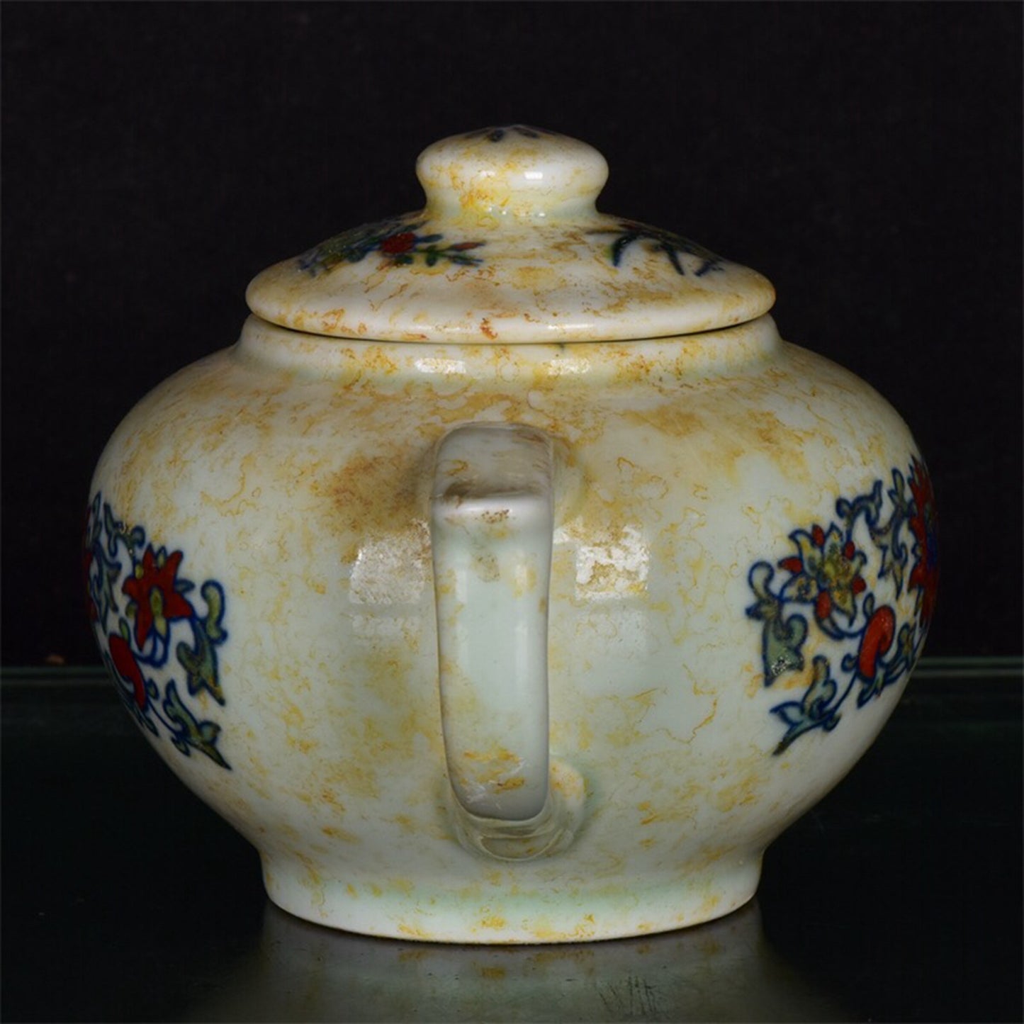 Chinese antique colorful flower patterned teapot