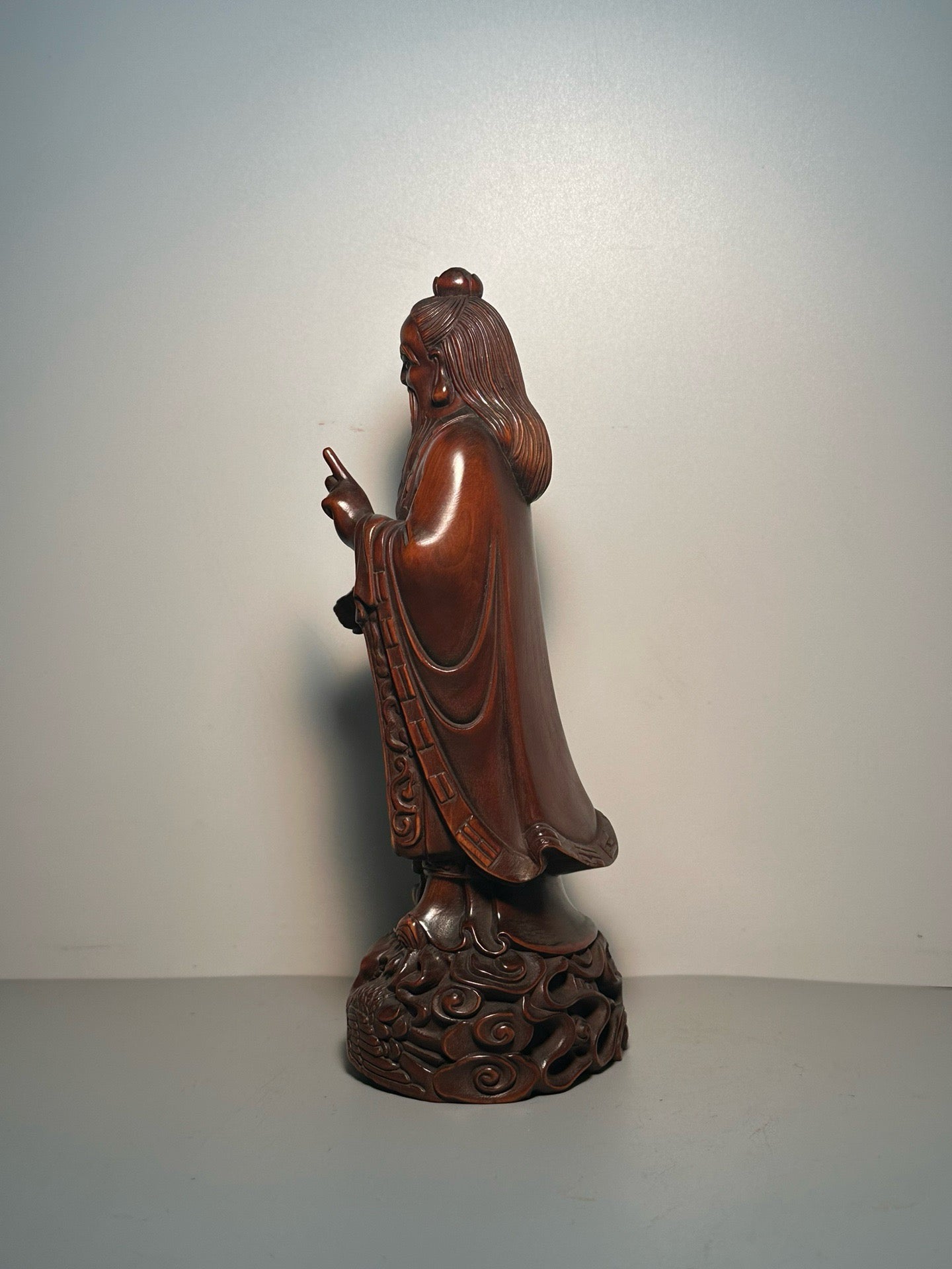 Chinese antique boxwood sculptures crafted with exquisite craftsmanship