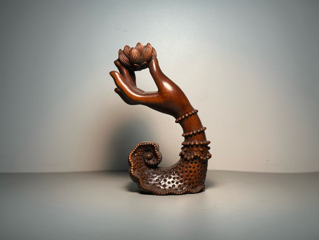 Chinese antique boxwood carving with exquisite craftsmanship, carved with Buddha's hand incense insert