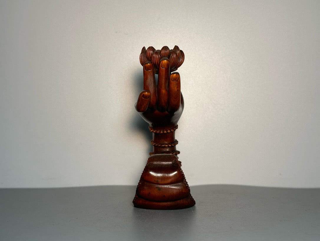 Chinese antique boxwood carving with exquisite craftsmanship, carved with Buddha's hand incense insert