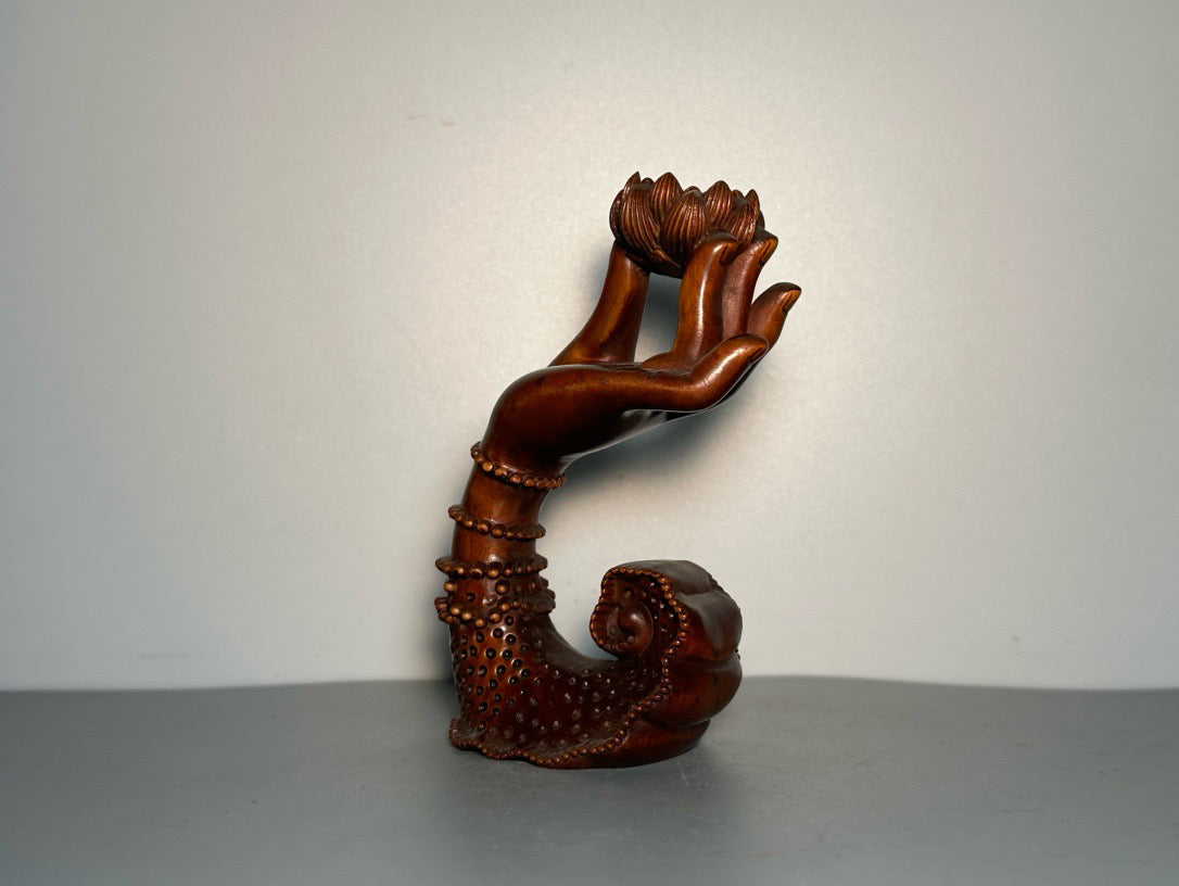 Chinese antique boxwood carving with exquisite craftsmanship, carved with Buddha's hand incense insert