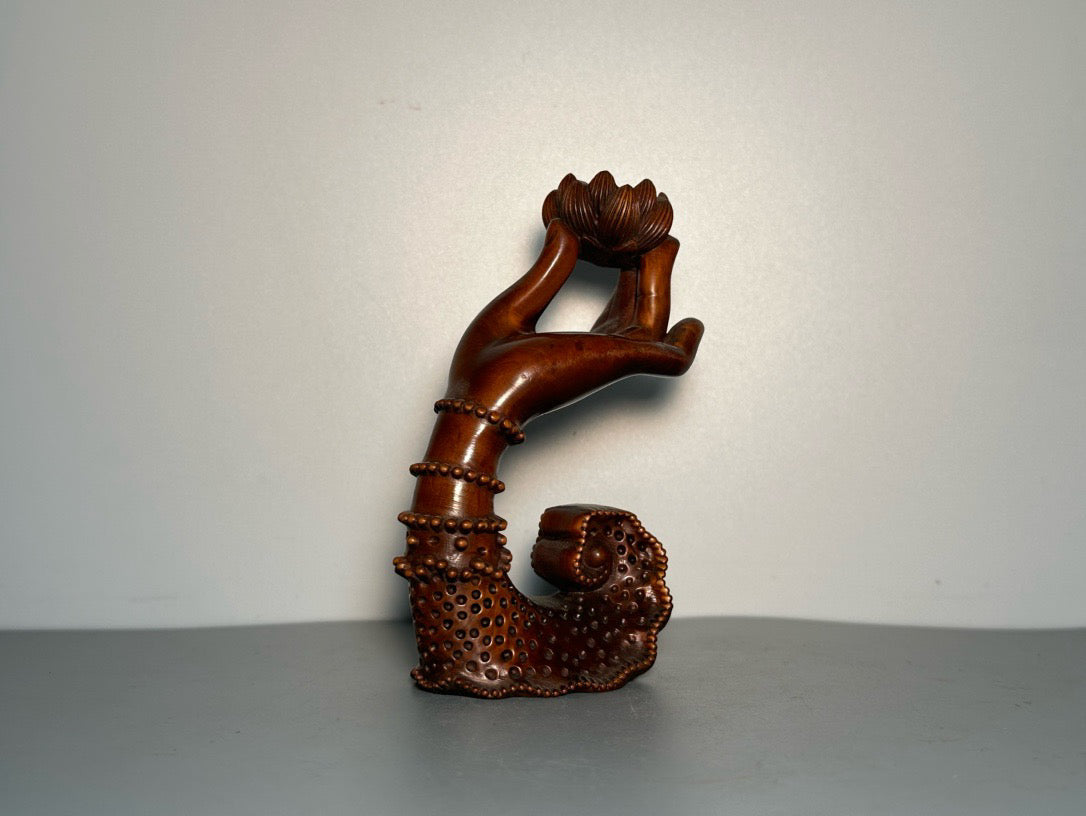 Chinese antique boxwood carving with exquisite craftsmanship, carved with Buddha's hand incense insert