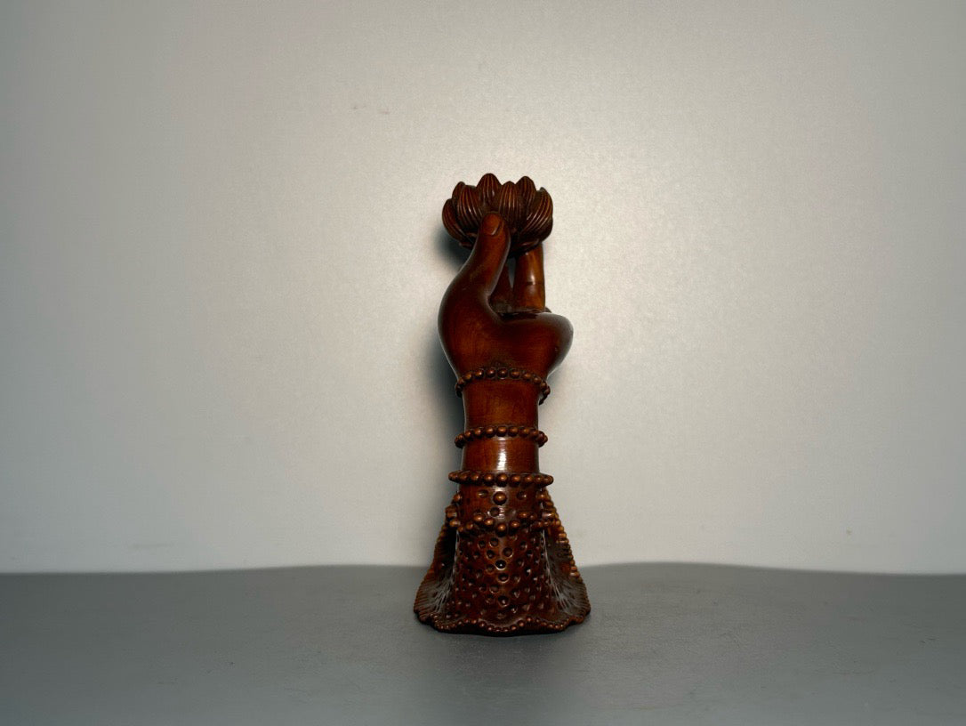 Chinese antique boxwood carving with exquisite craftsmanship, carved with Buddha's hand incense insert