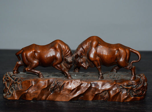 Chinese antique small leaf boxwood bullfighting ornament