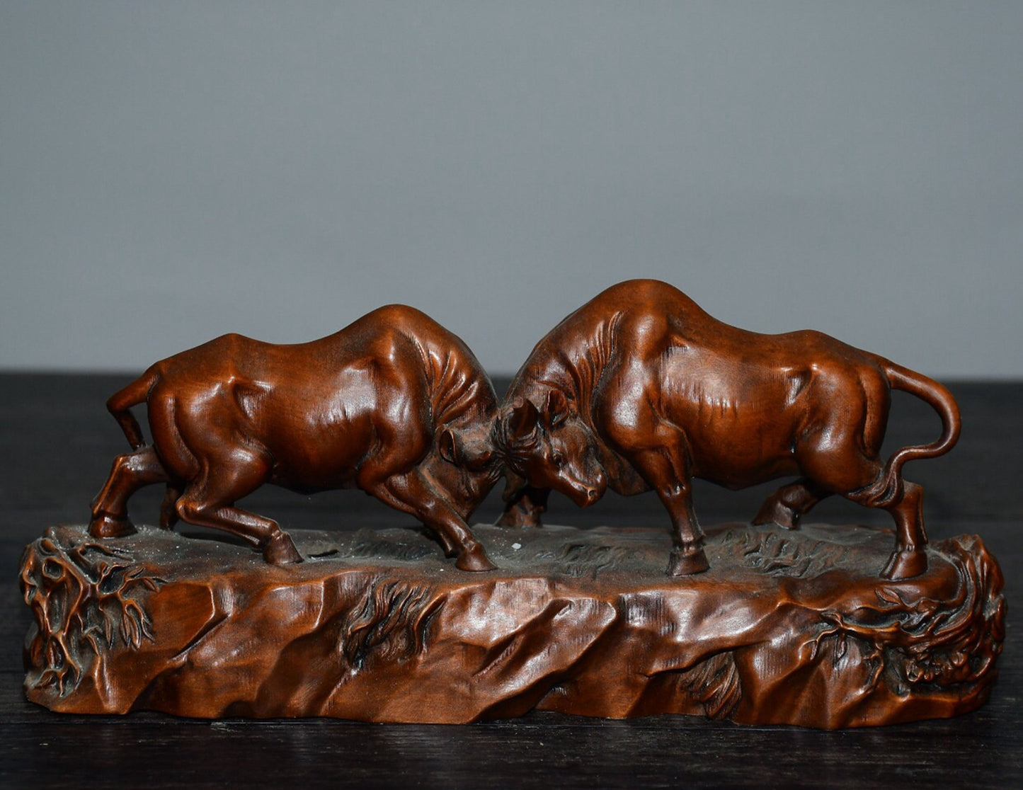 Chinese antique small leaf boxwood bullfighting ornament
