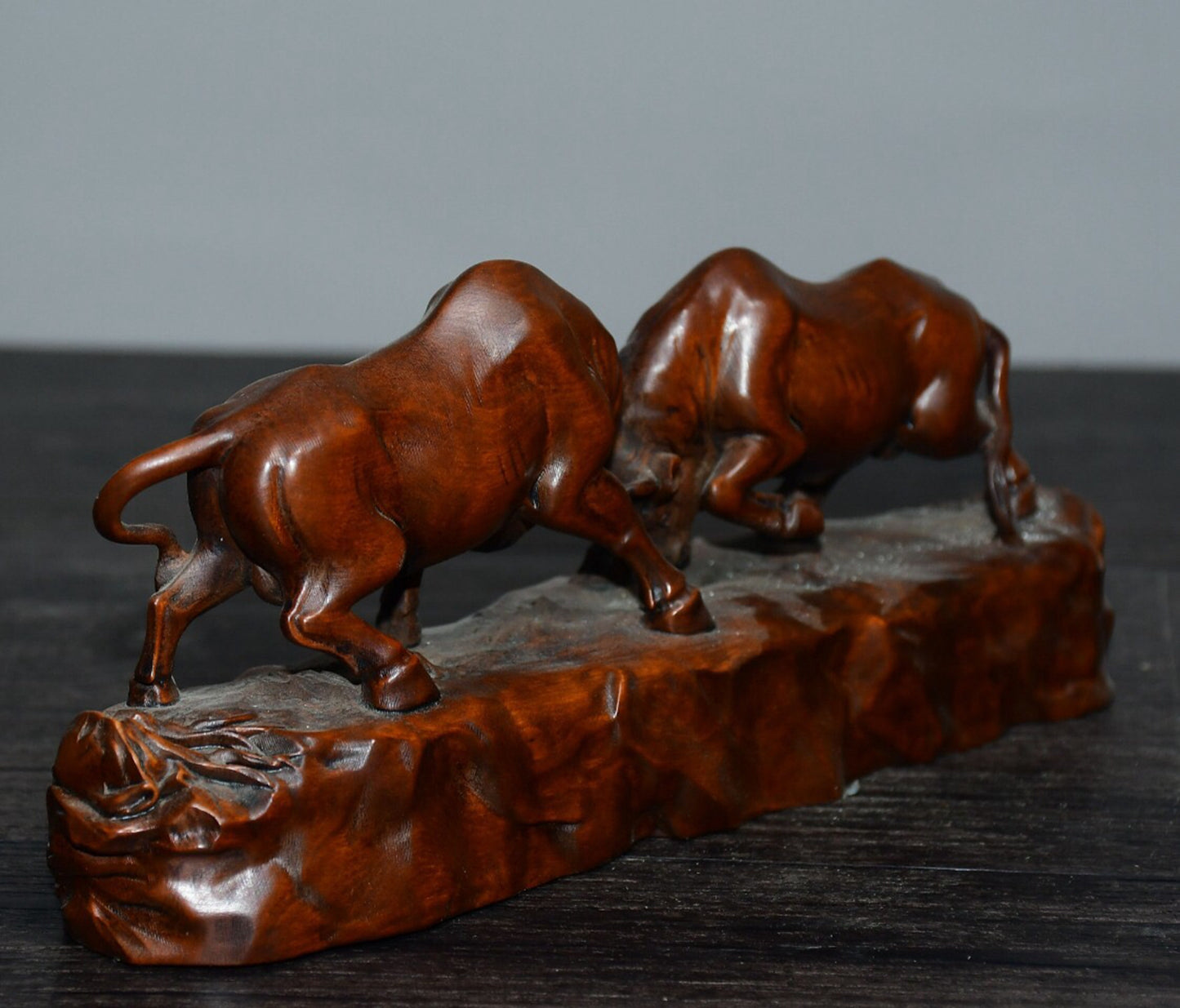 Chinese antique small leaf boxwood bullfighting ornament