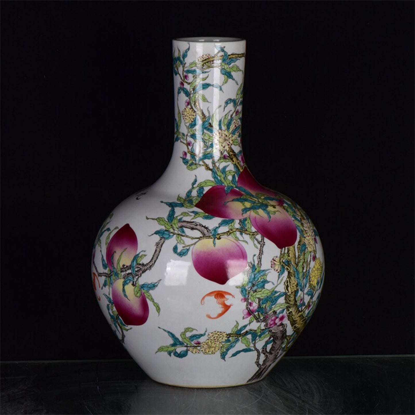 Chinese antique pink peach painting sky ball bottle