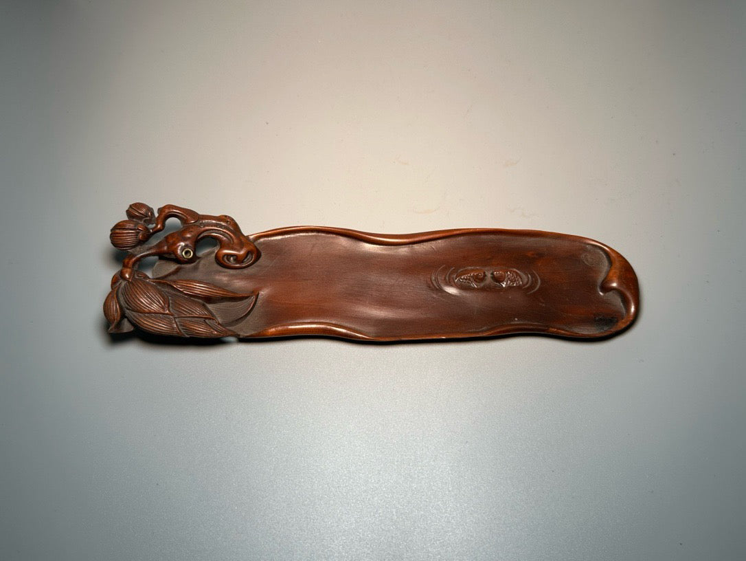 Chinese antique boxwood carved and finely crafted ornaments