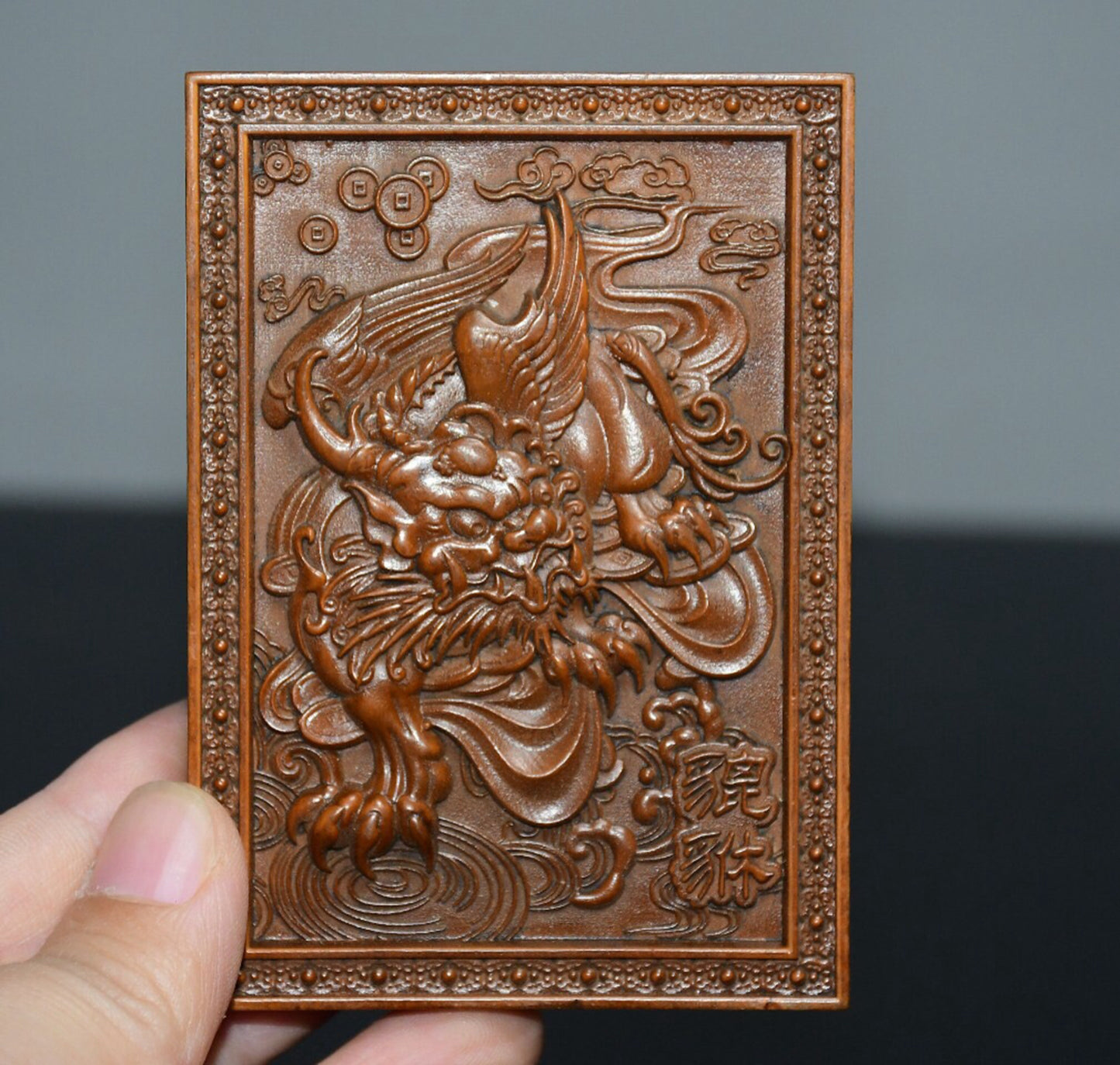 Chinese antique small leaf boxwood pixiu pendant
