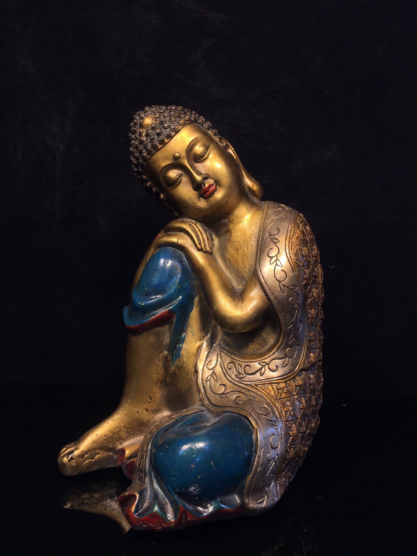Chinese antique pure copper painted contemplative Buddha statue