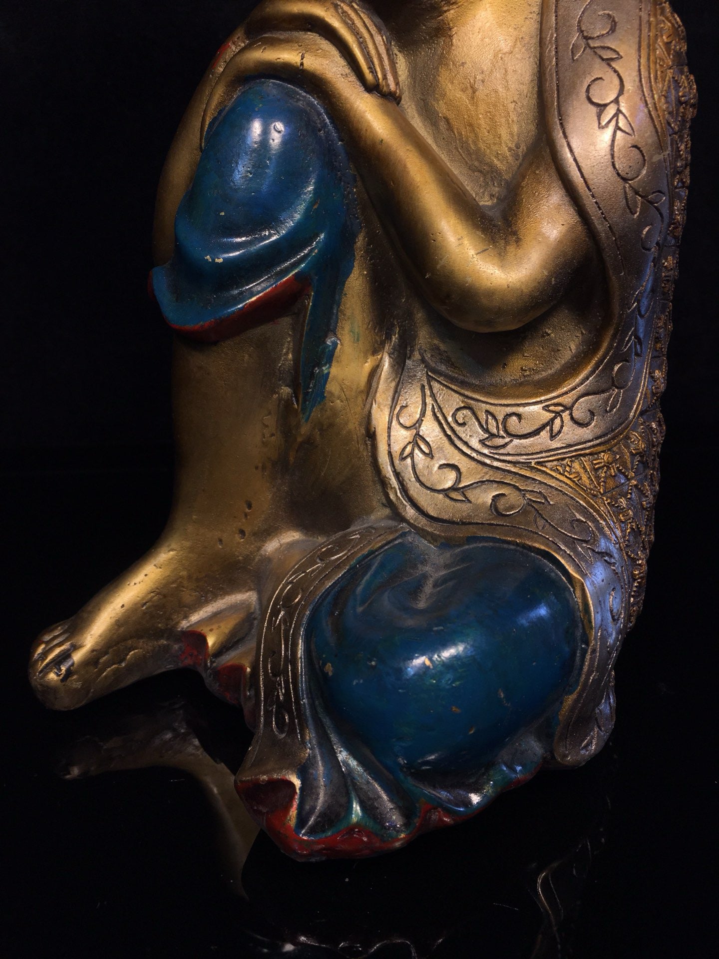Chinese antique pure copper painted contemplative Buddha statue
