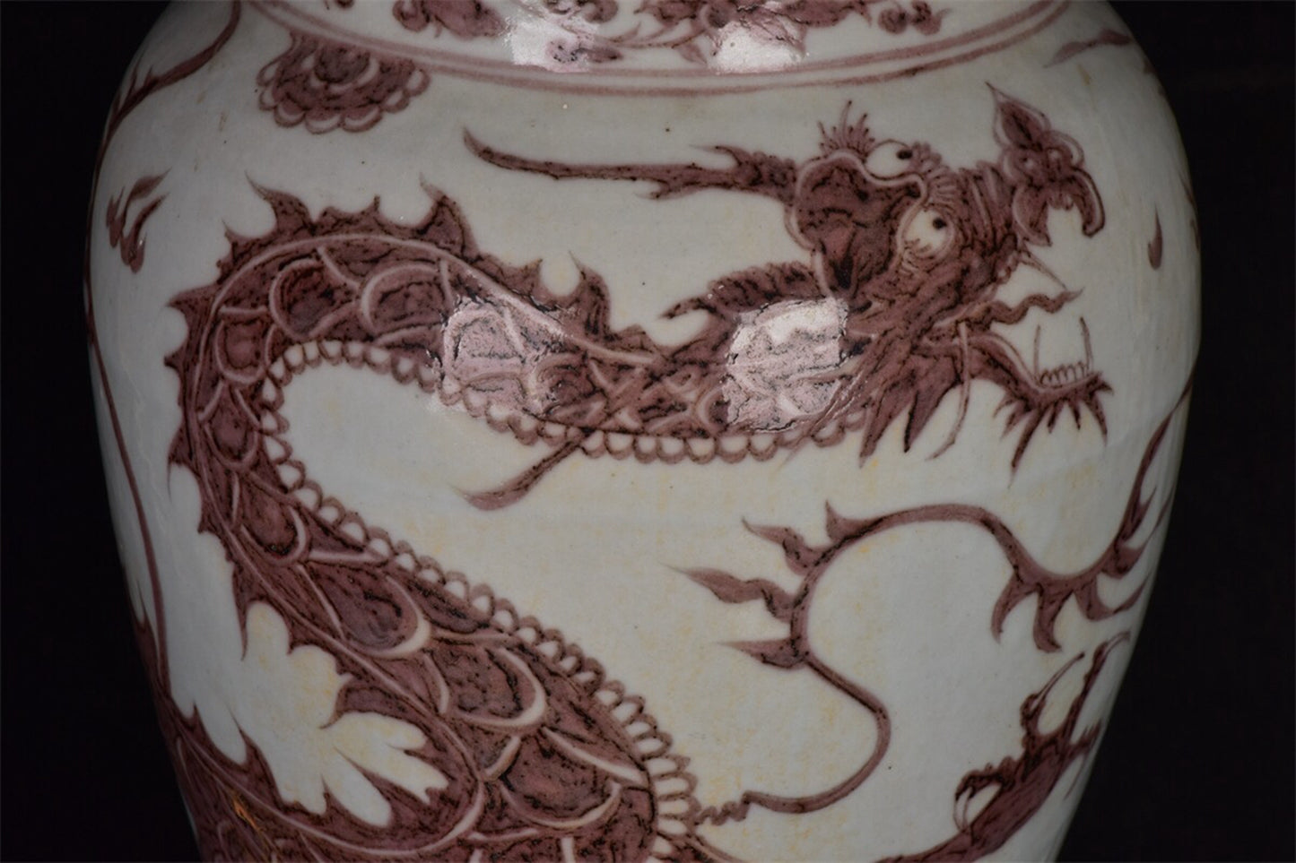 Chinese antique red dragon pattern double elephant ear straight shaped bottle