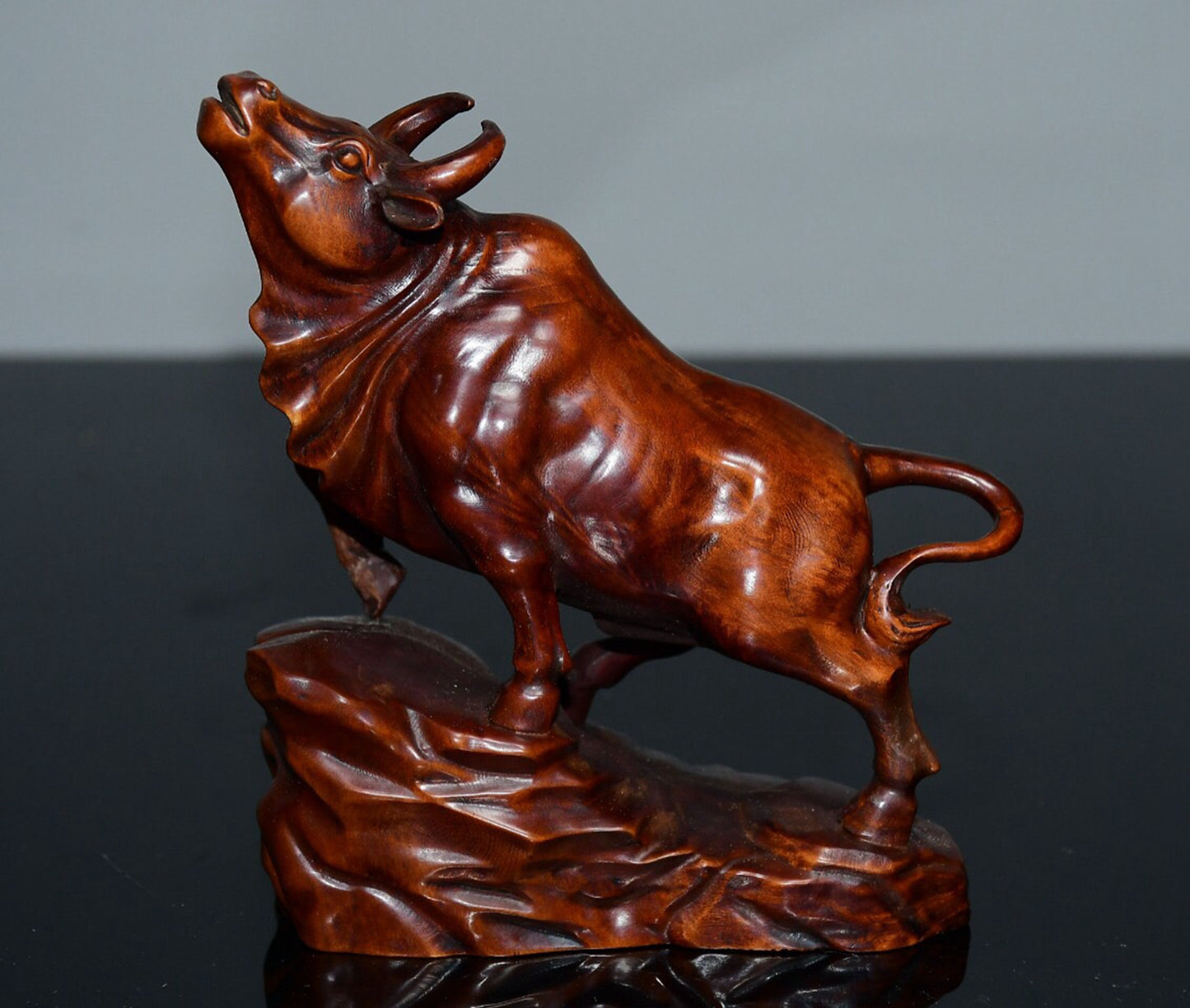 Chinese Antique Small Leaf boxwood Ox Qi Soaring Ornament