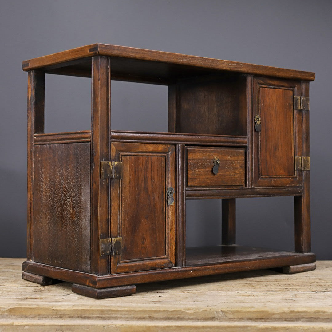 Chinese antique rosewood pure handmade carved antique cabinet