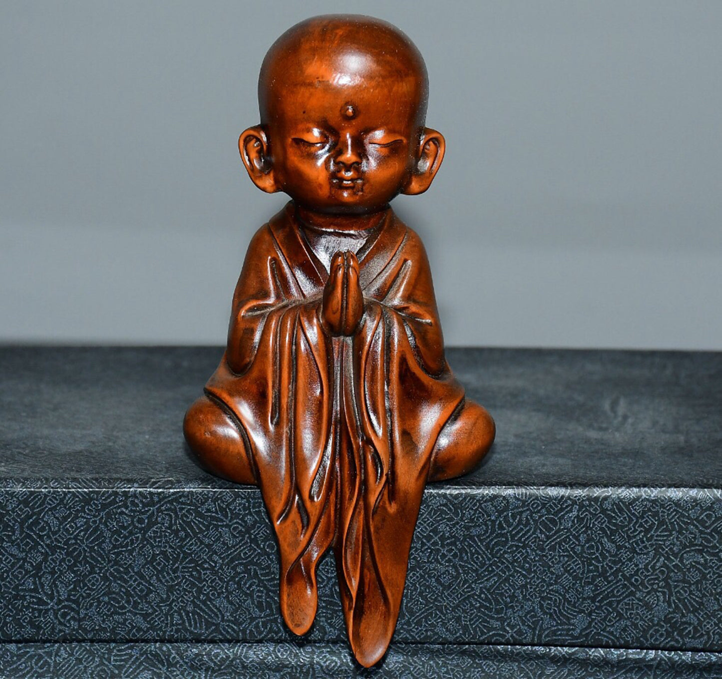 Chinese antique small leaf boxwood Zen heart ornaments